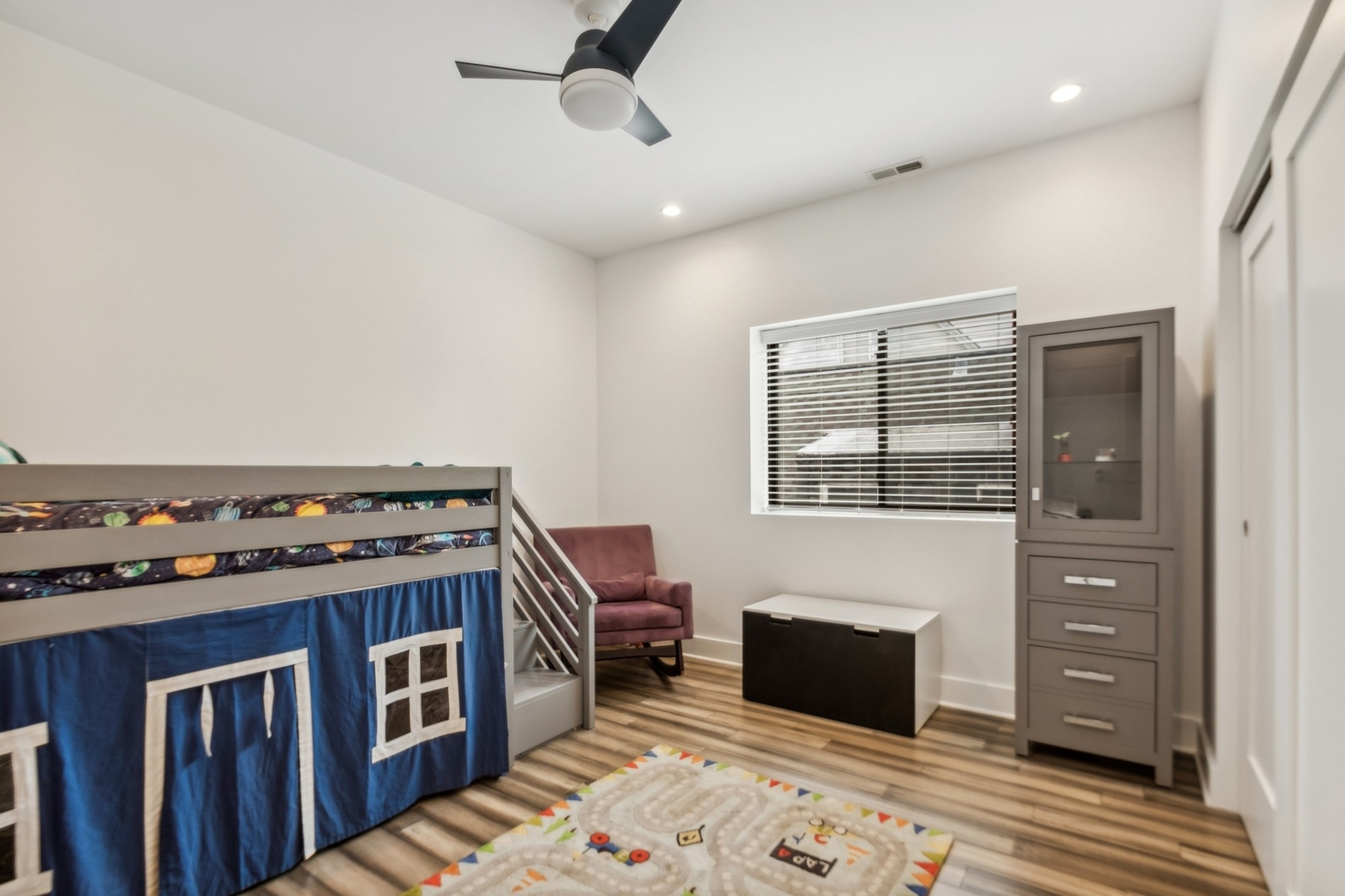 1822 W Warner Avenue