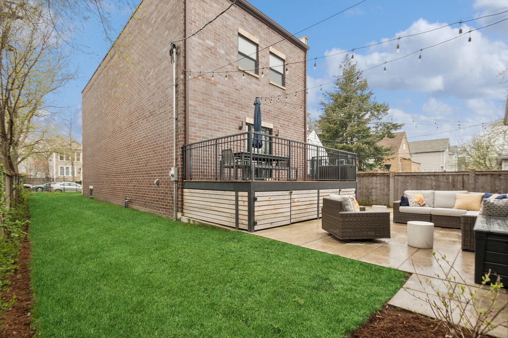 1822 W Warner Avenue