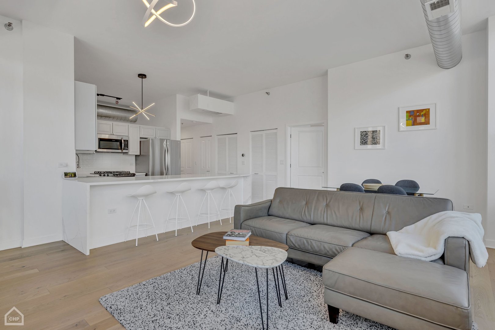 901 W MADISON Street Unit: 417