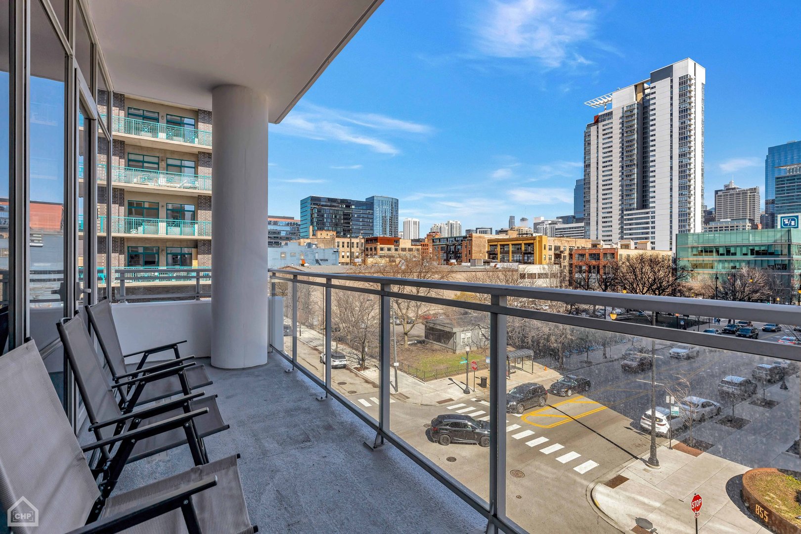 901 W MADISON Street Unit: 417