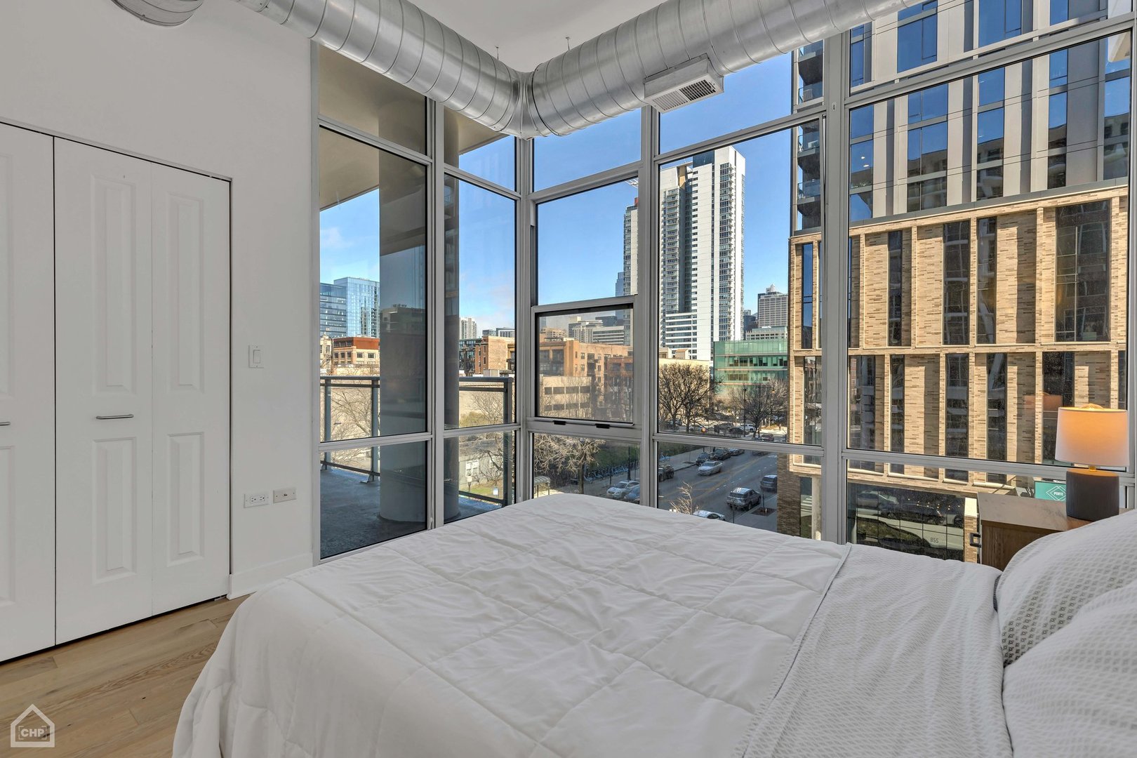 901 W MADISON Street Unit: 417