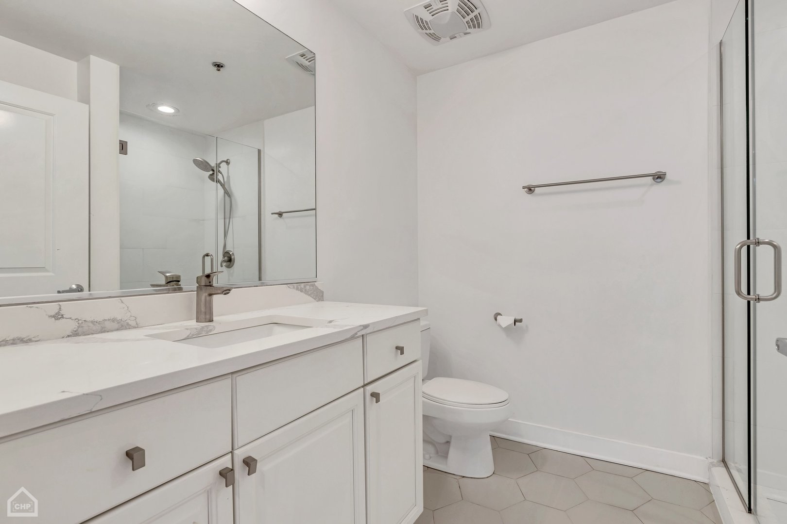 901 W MADISON Street Unit: 417