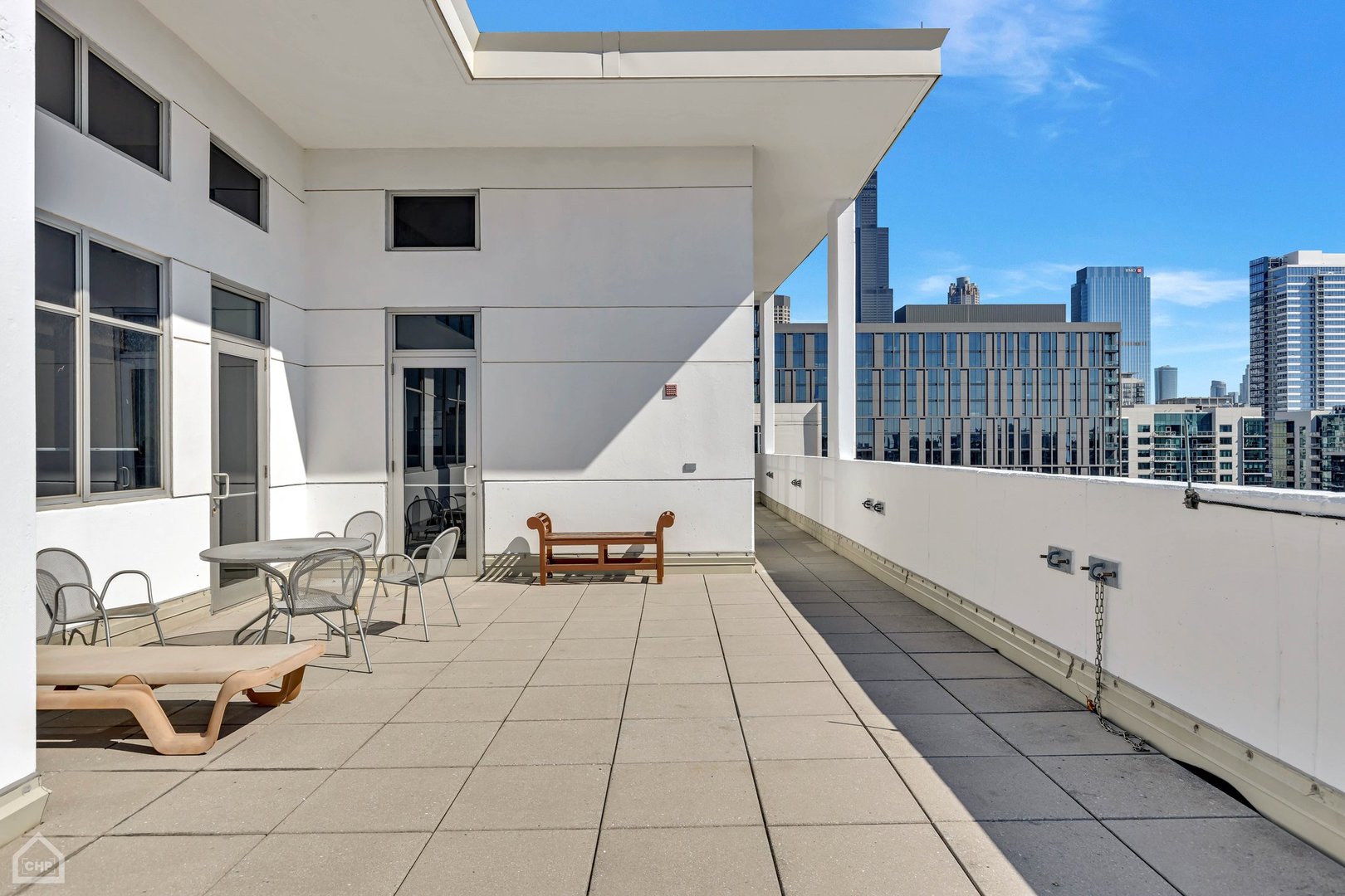 901 W MADISON Street Unit: 417