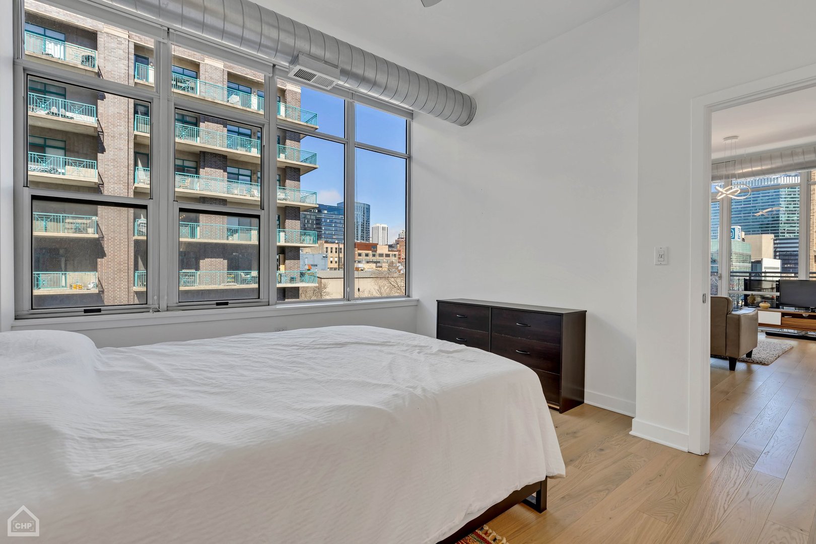 901 W MADISON Street Unit: 417