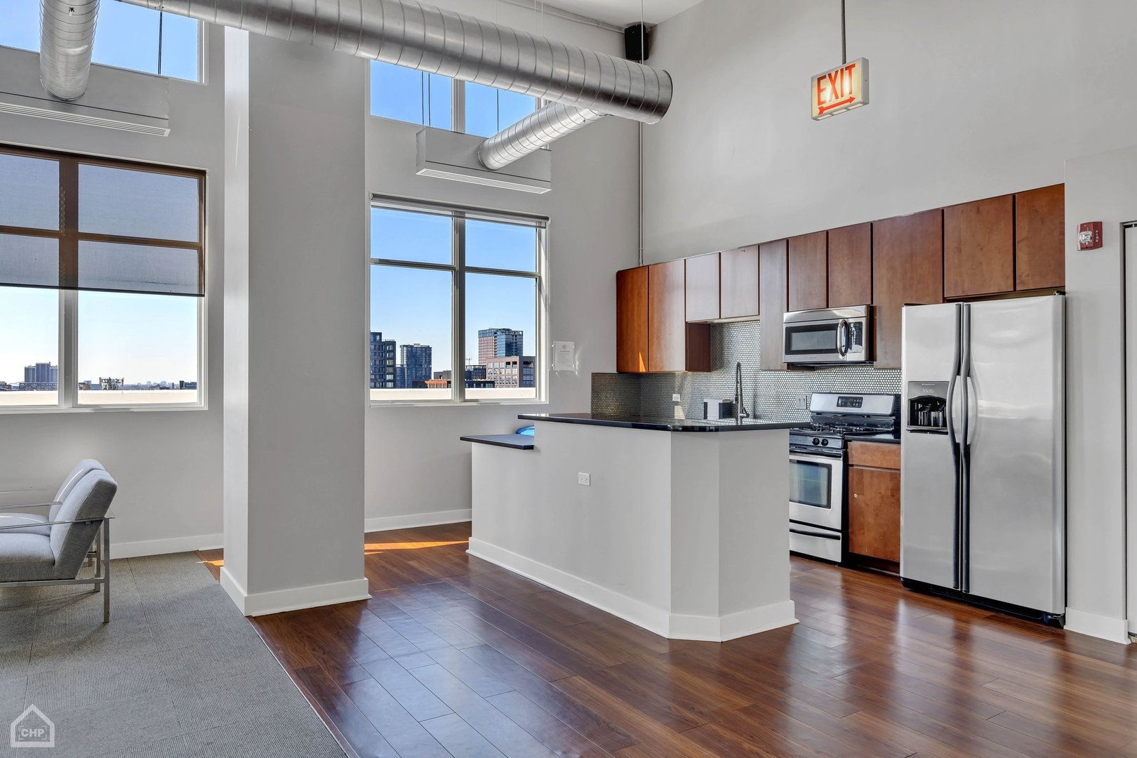 901 W MADISON Street Unit: 417