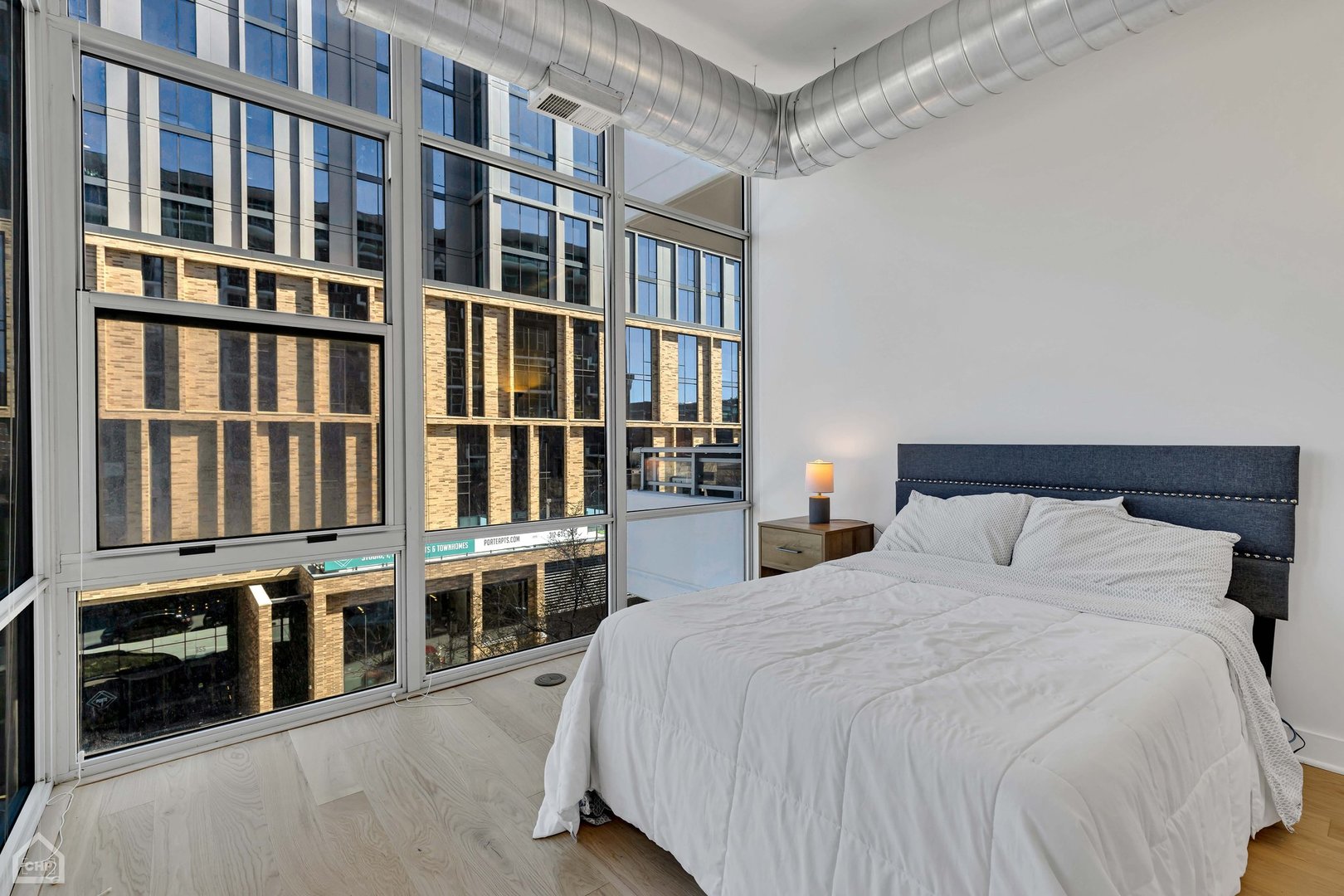 901 W MADISON Street Unit: 417