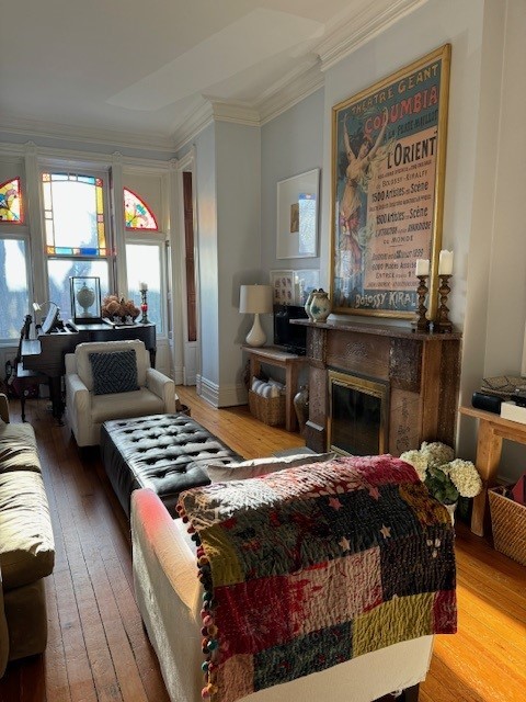 2242 N FREMONT Street Unit: 2