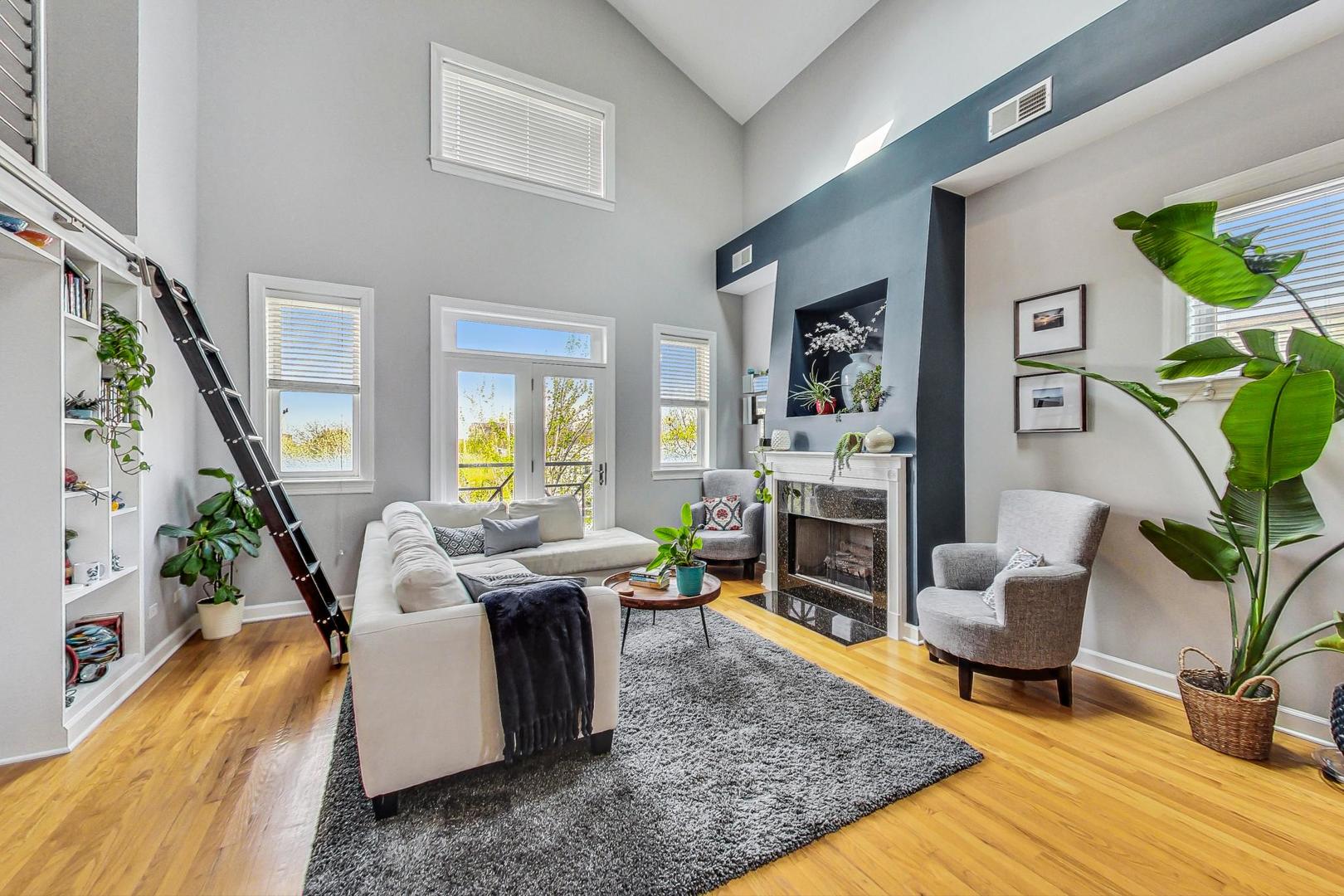 1803 N Kedzie Avenue Unit: 3