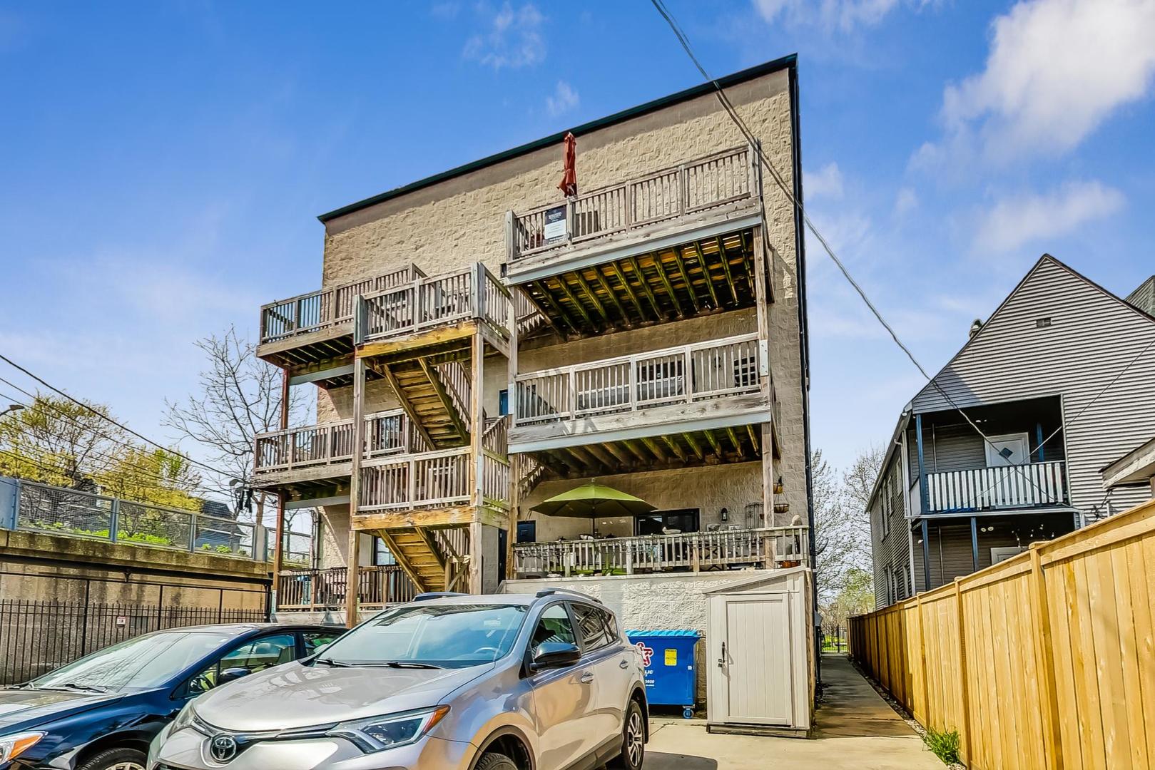 1803 N Kedzie Avenue Unit: 3