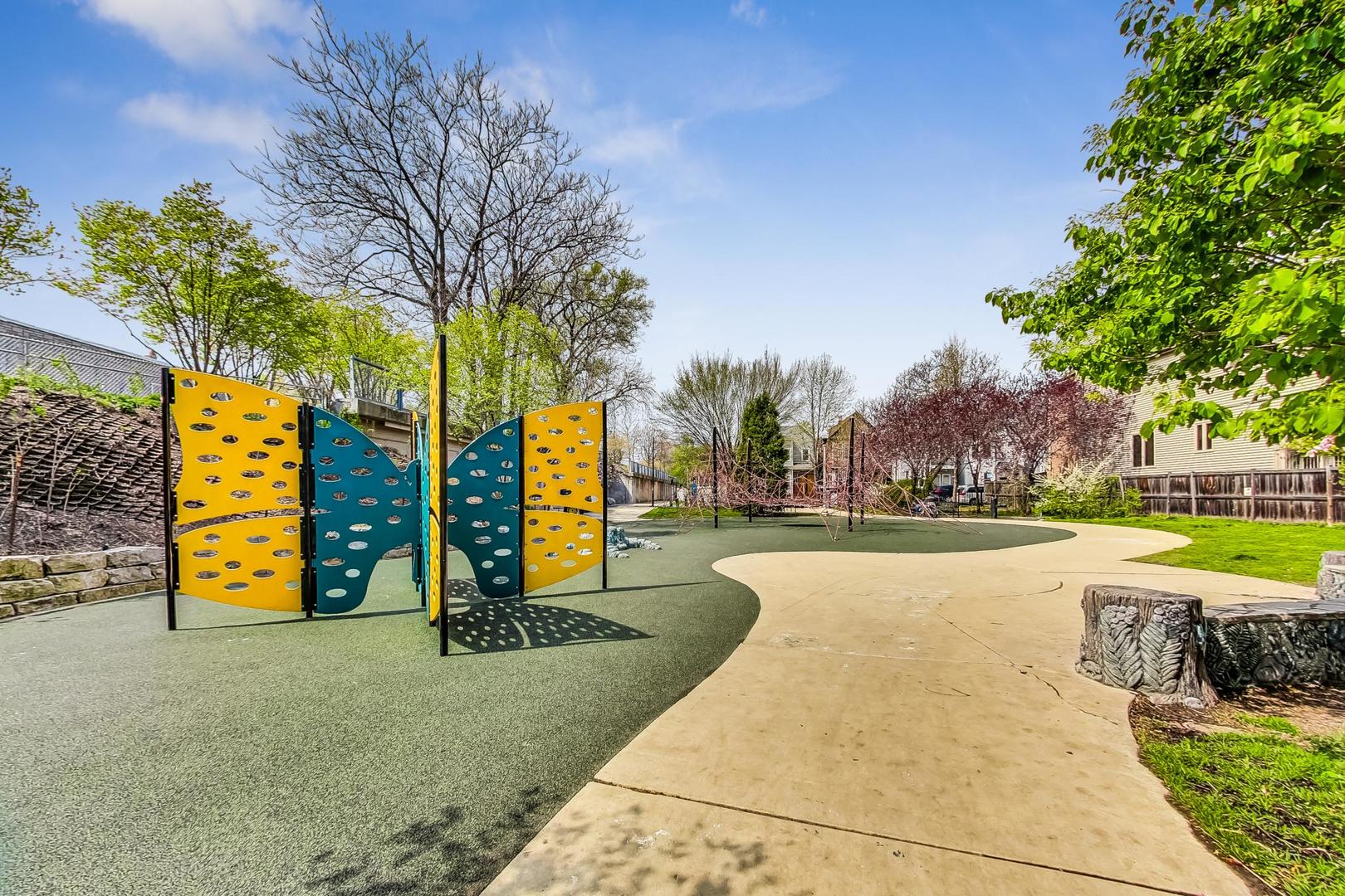 1803 N Kedzie Avenue Unit: 3