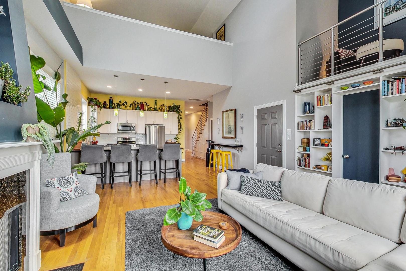 1803 N Kedzie Avenue Unit: 3