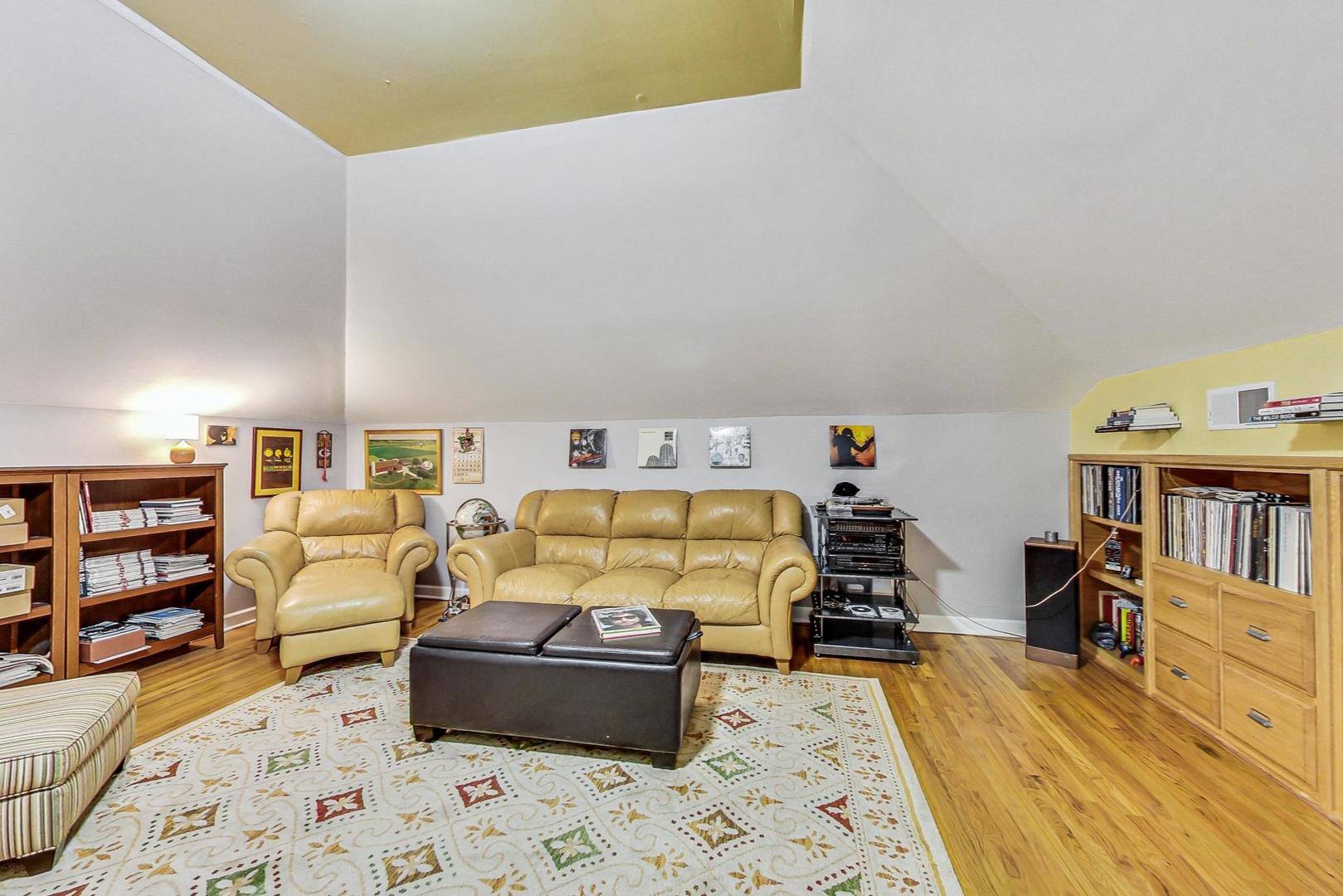 1803 N Kedzie Avenue Unit: 3