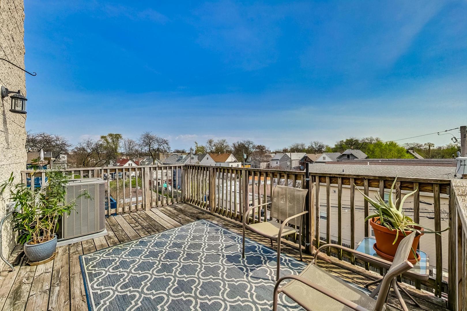 1803 N Kedzie Avenue Unit: 3