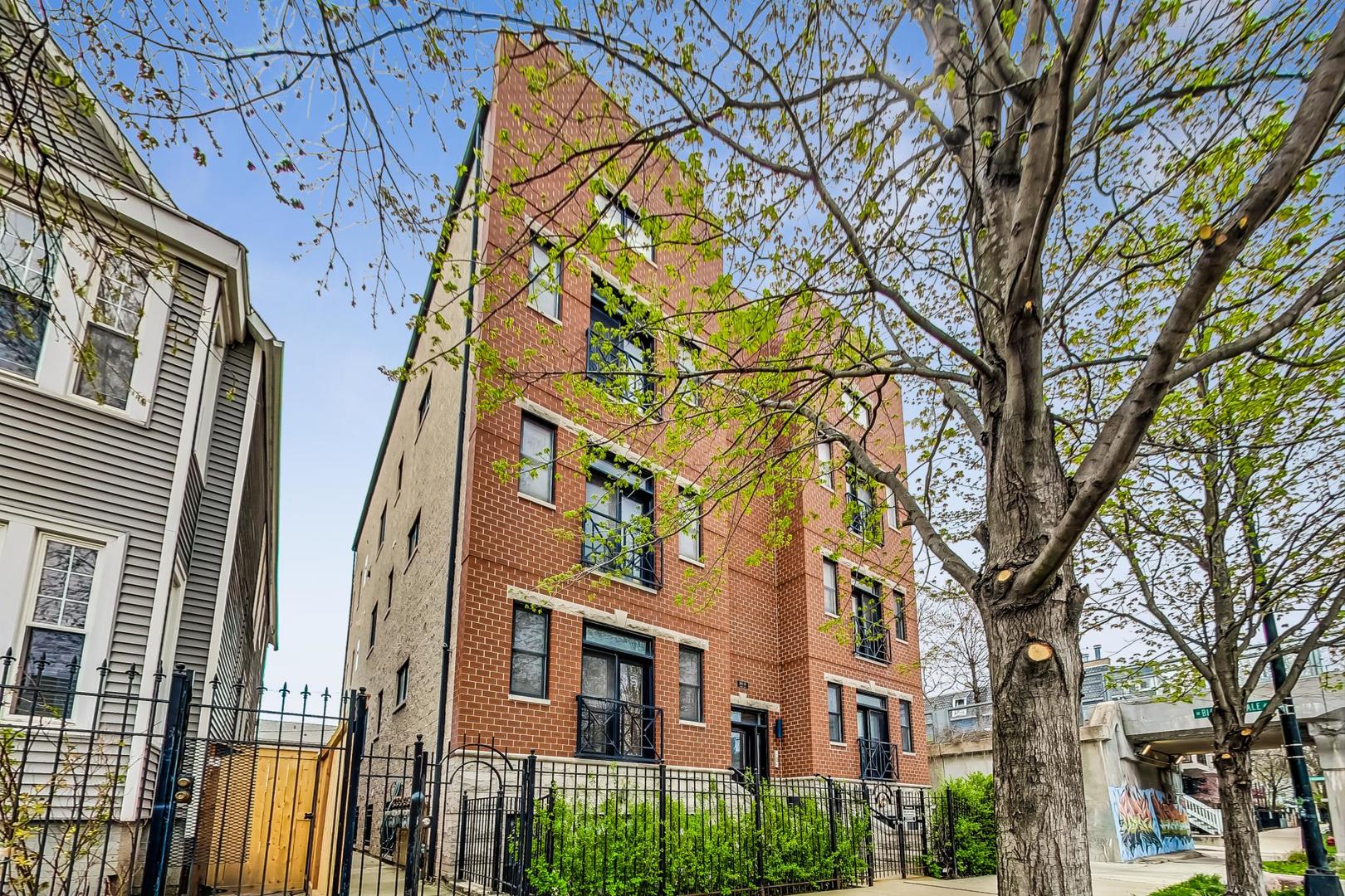 1803 N Kedzie Avenue Unit: 3