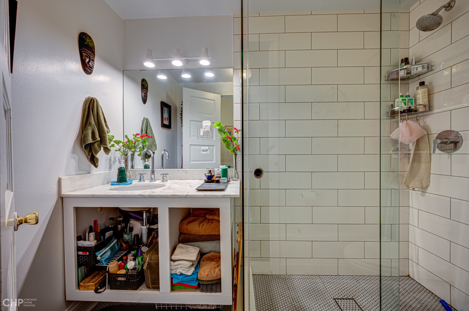 2847 W Shakespeare Avenue