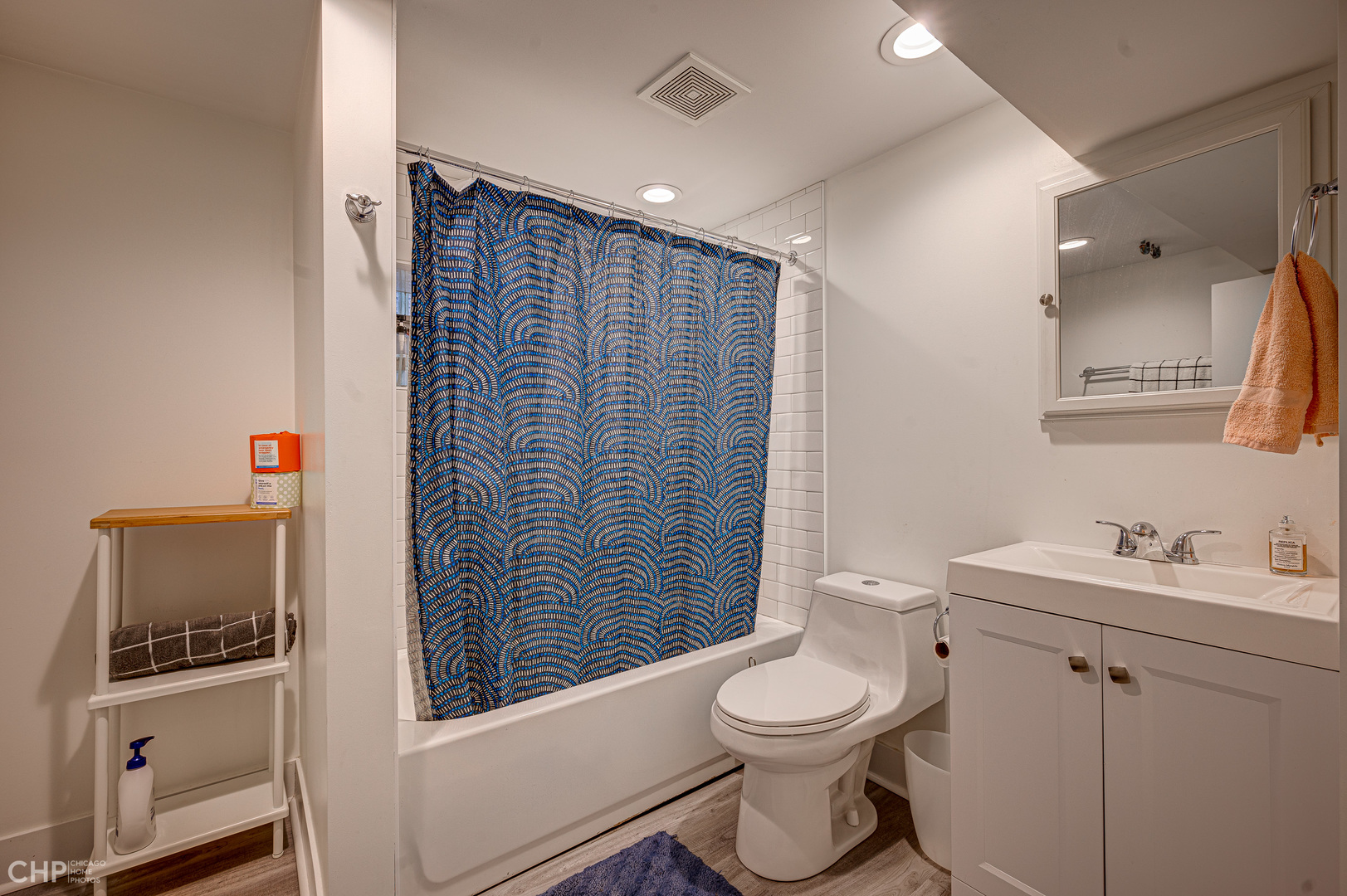 2847 W Shakespeare Avenue