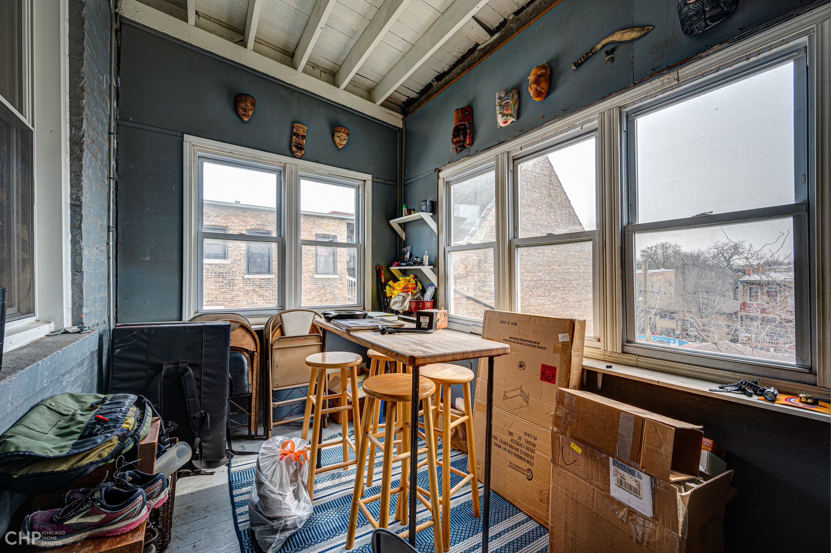 2847 W Shakespeare Avenue