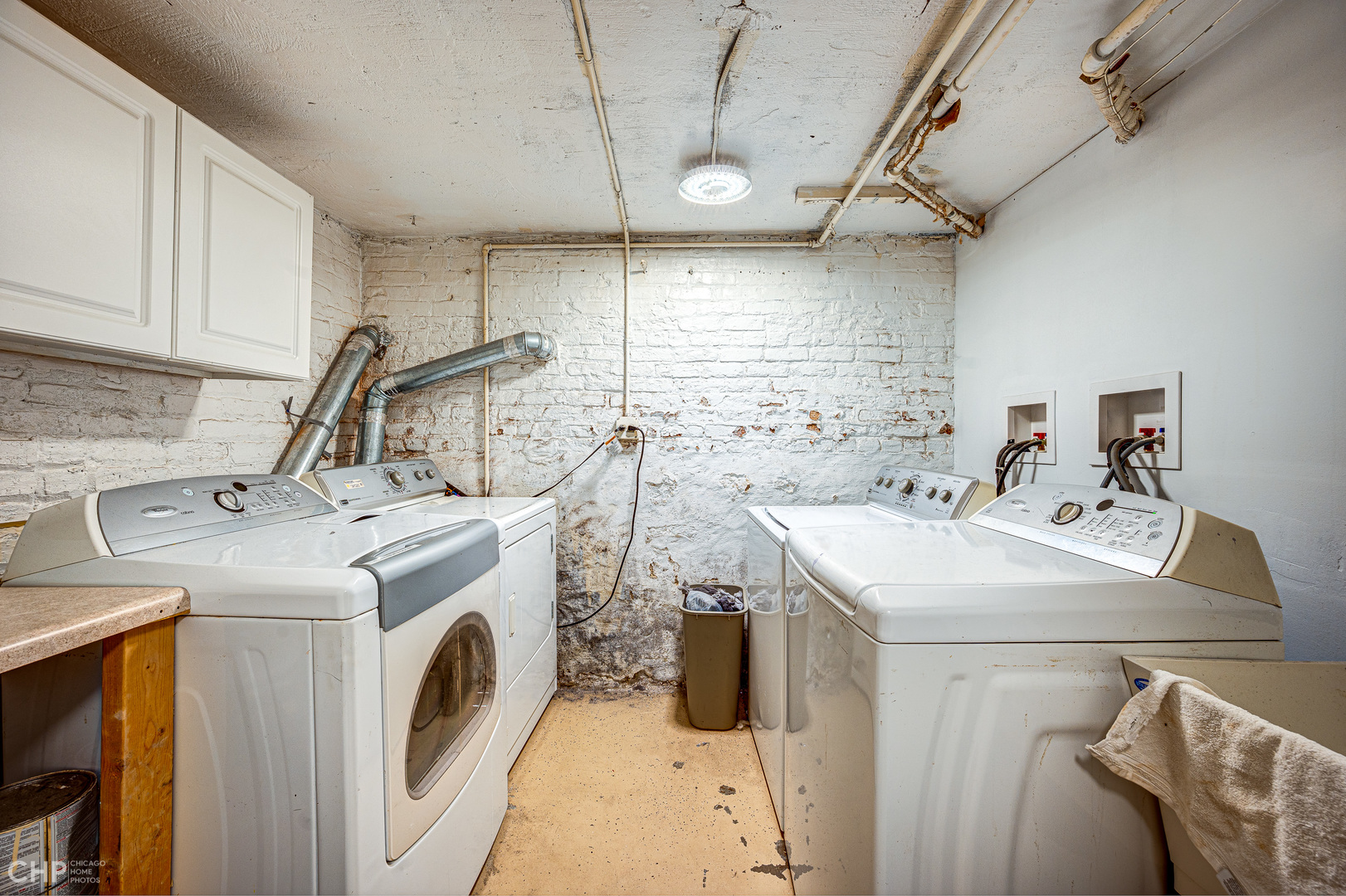 2847 W Shakespeare Avenue