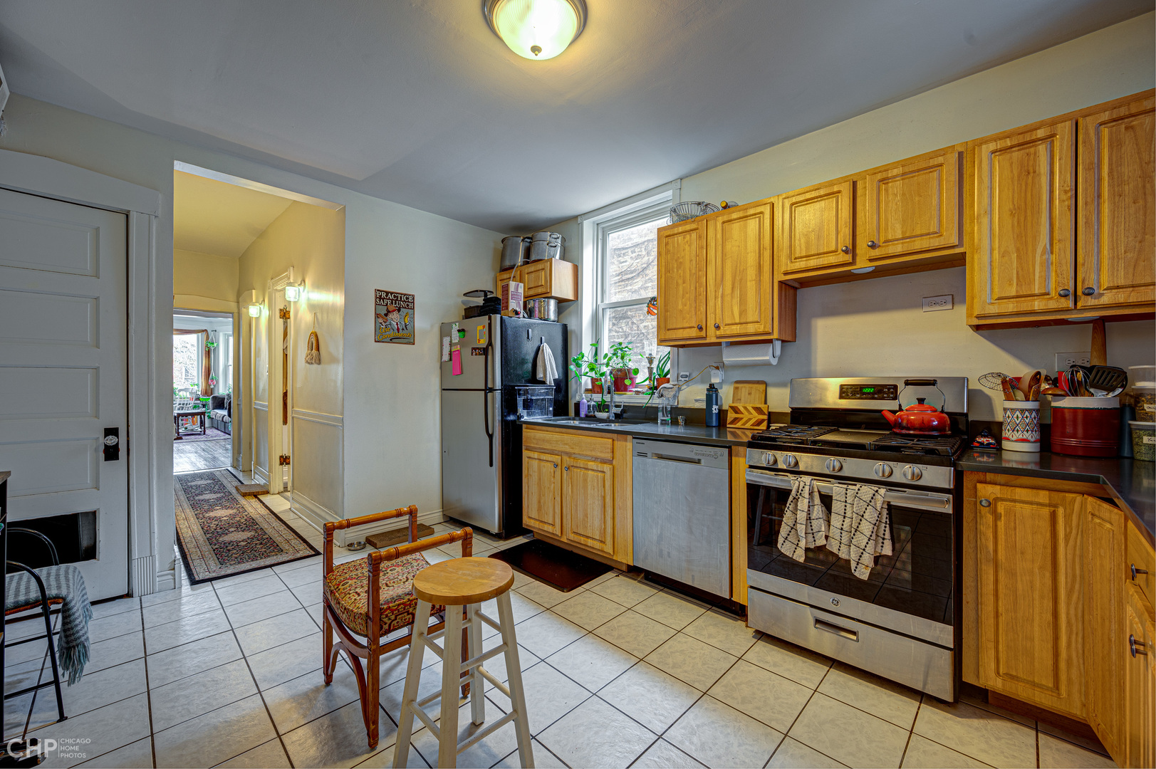 2847 W Shakespeare Avenue