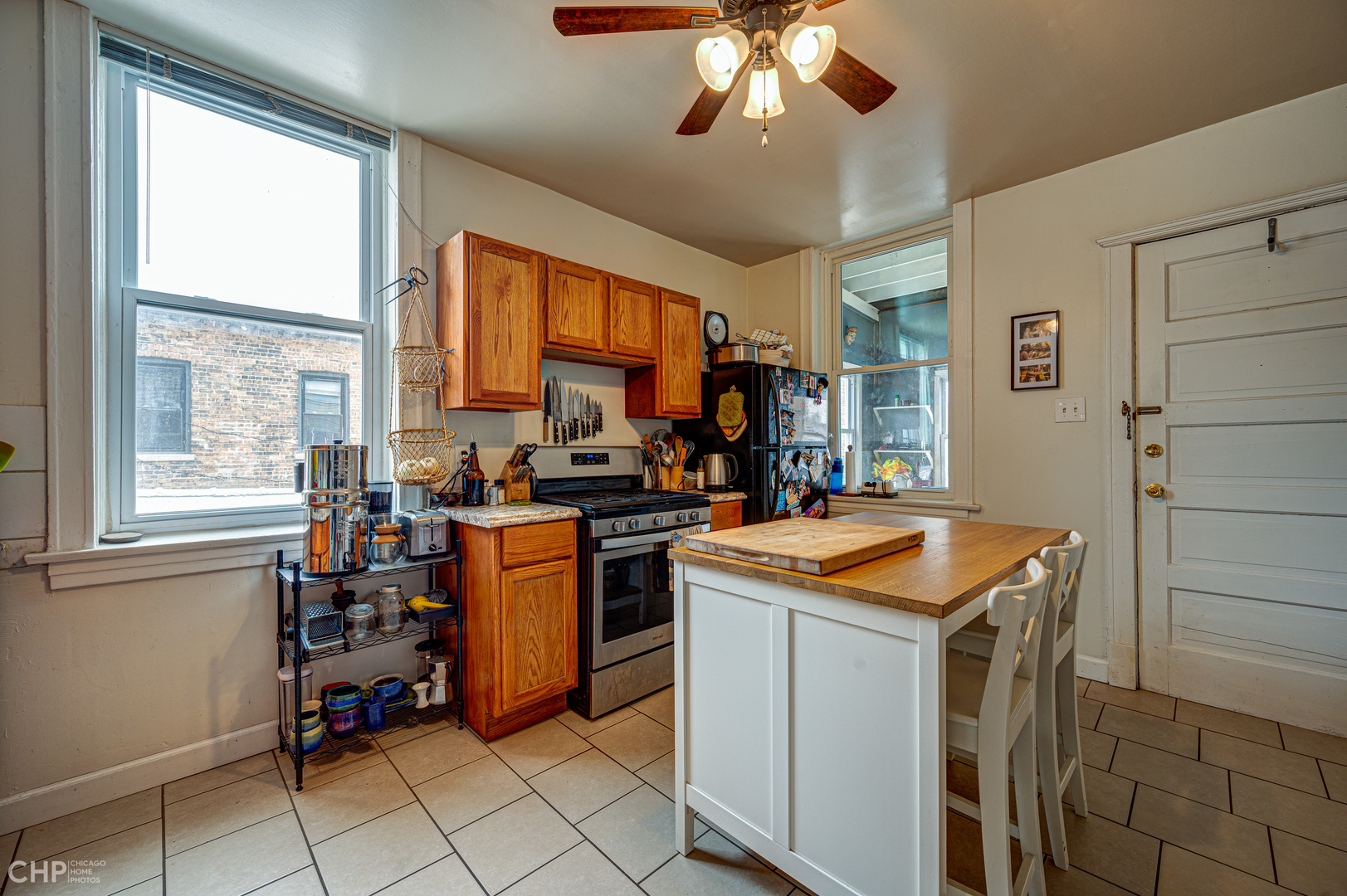 2847 W Shakespeare Avenue