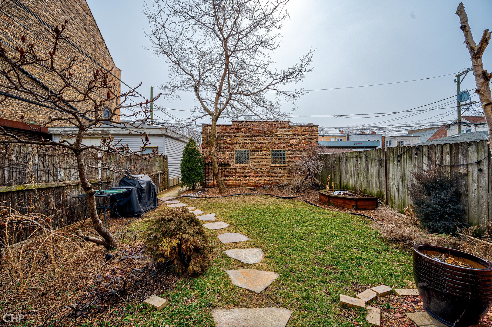 2847 W Shakespeare Avenue