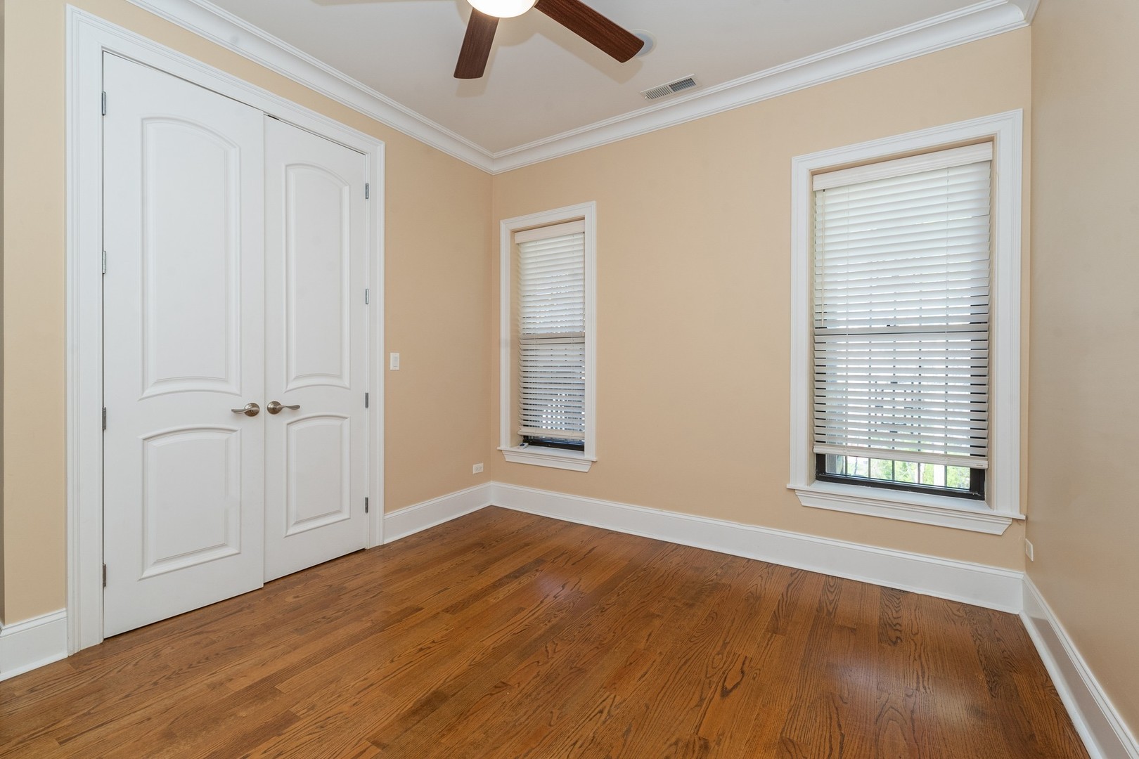 5014 S Blackstone Avenue Unit: 2N