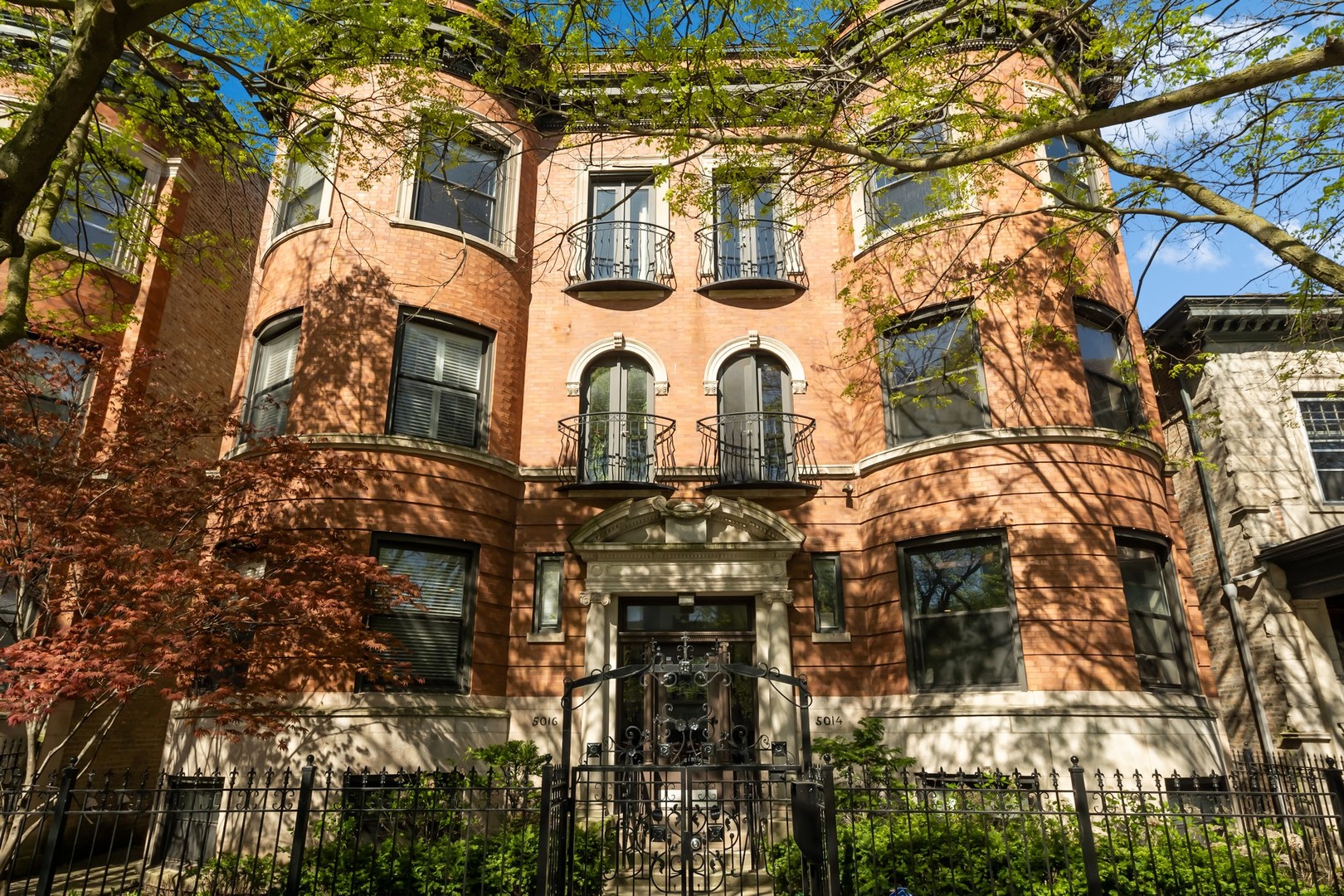 5014 S Blackstone Avenue Unit: 2N