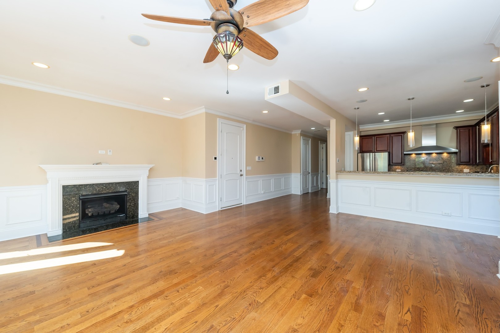 5014 S Blackstone Avenue Unit: 2N