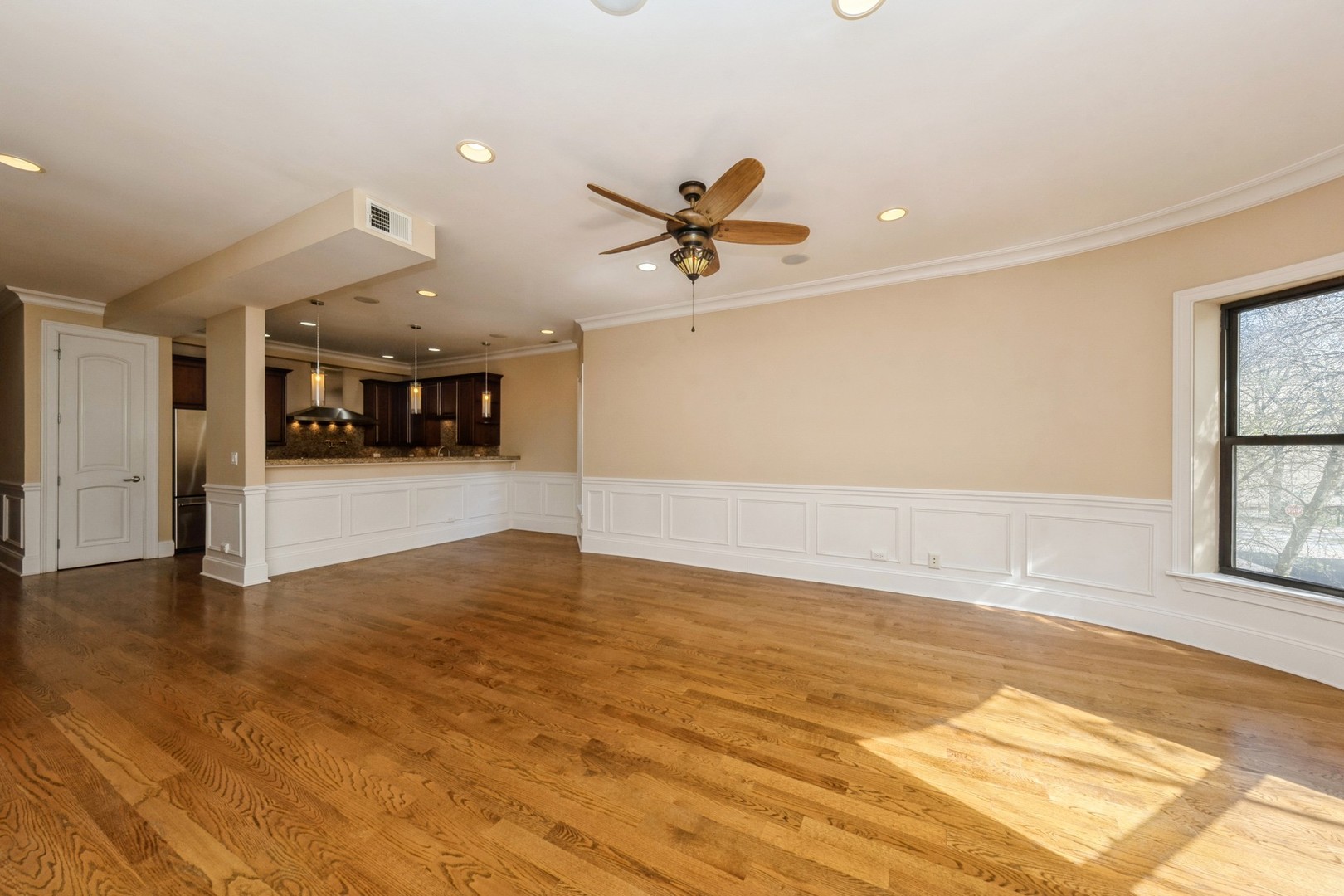 5014 S Blackstone Avenue Unit: 2N