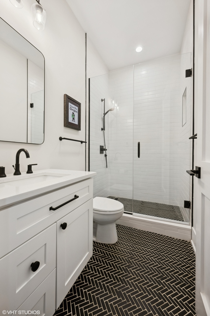 1943 N Honore Street