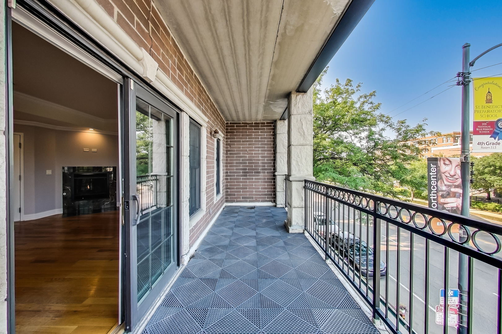 4014 N Western Avenue Unit: 3B