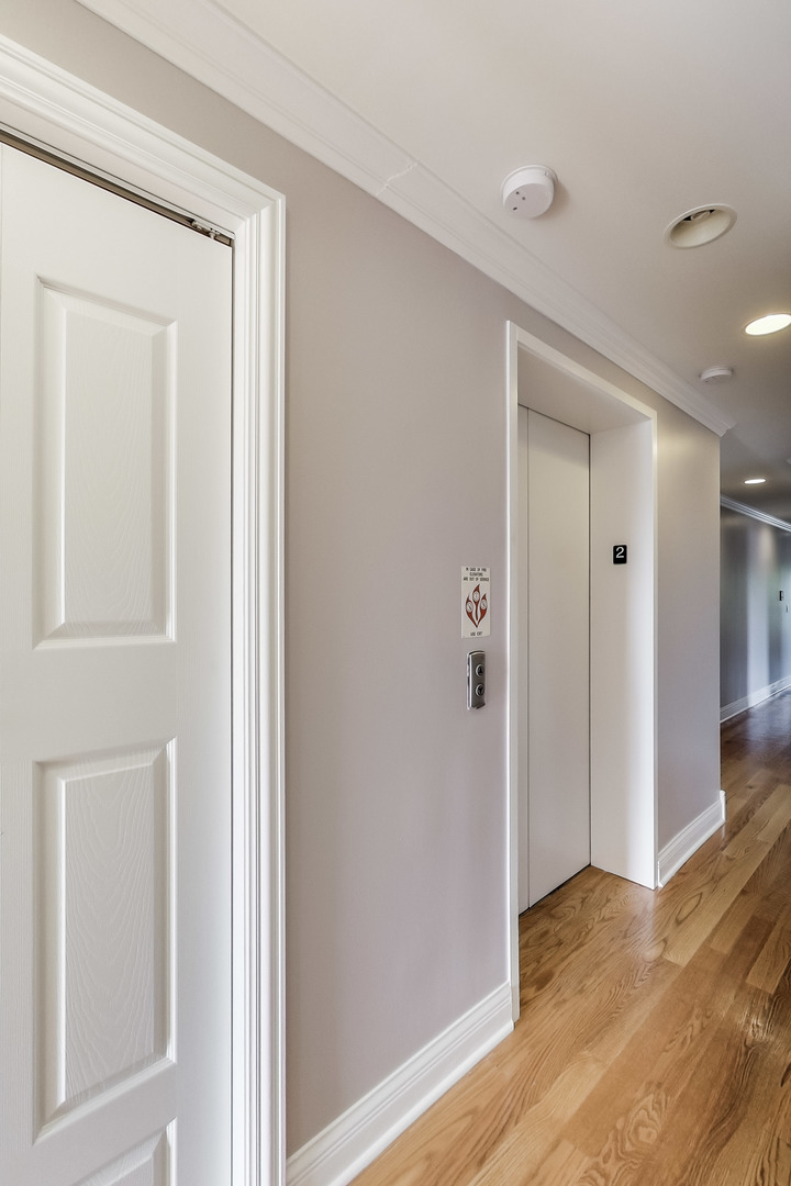 4014 N Western Avenue Unit: 3B