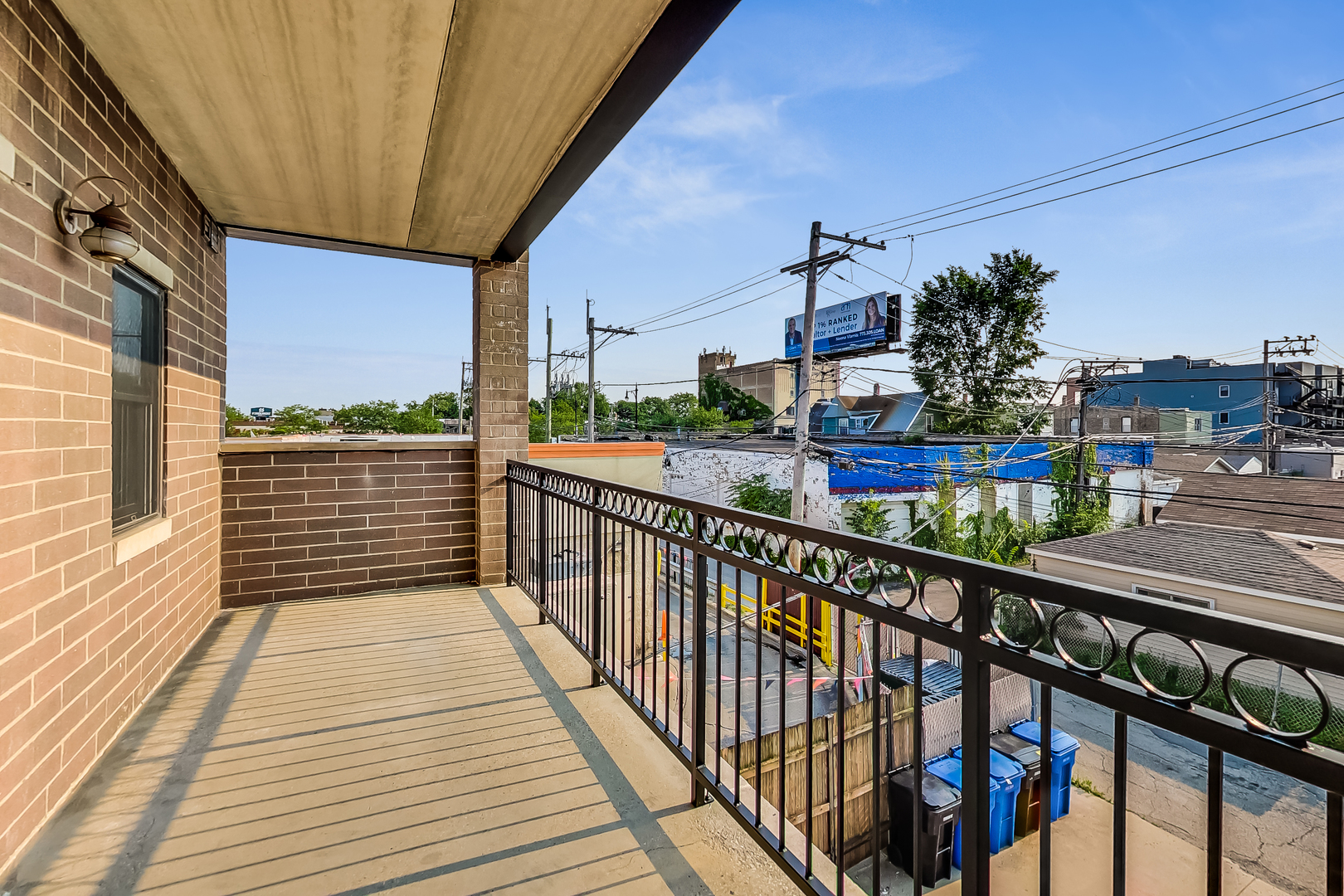 4014 N Western Avenue Unit: 3B