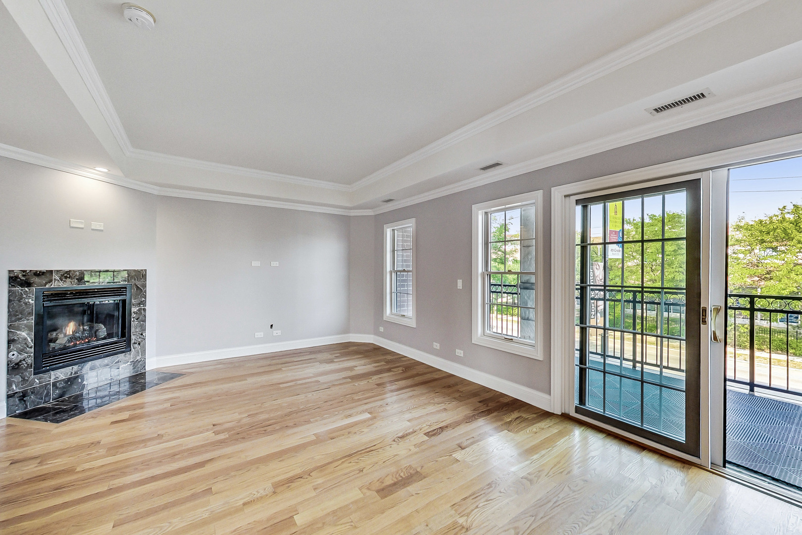 4014 N Western Avenue Unit: 3B