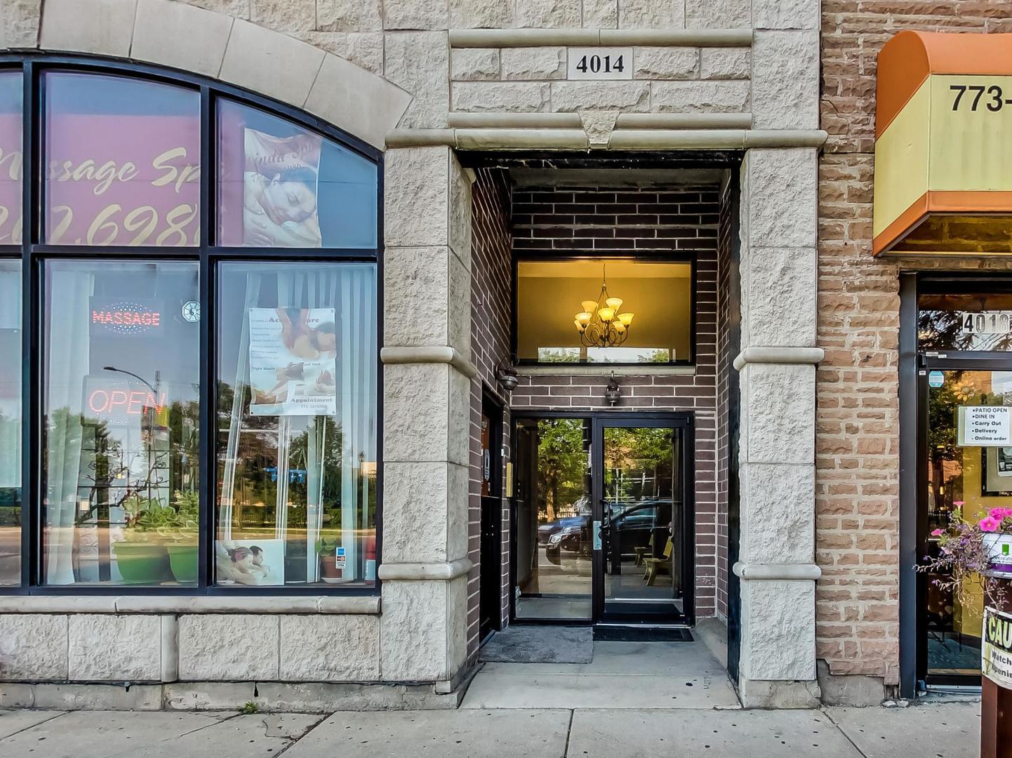 4014 N Western Avenue Unit: 3B
