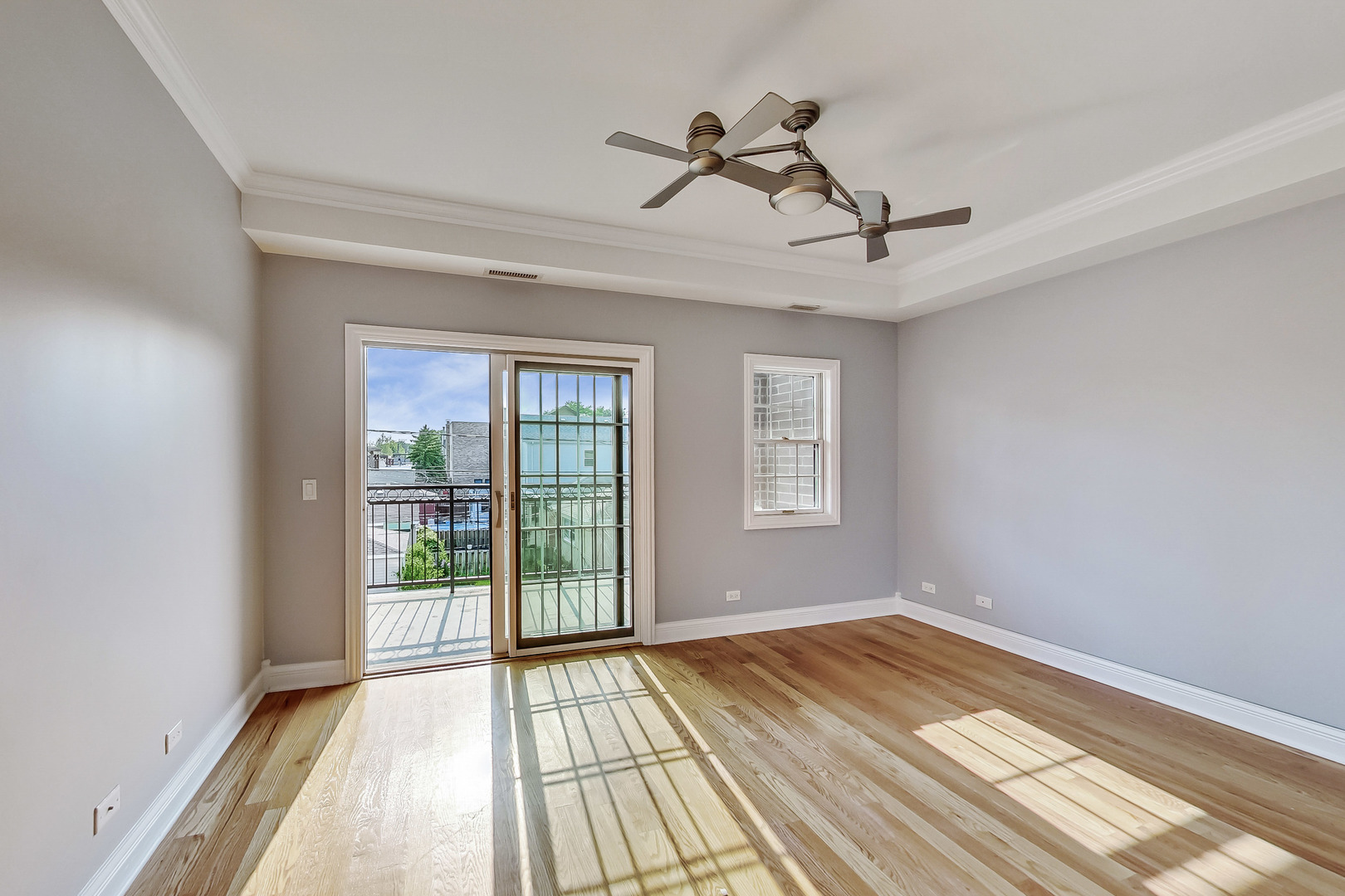 4014 N Western Avenue Unit: 3B