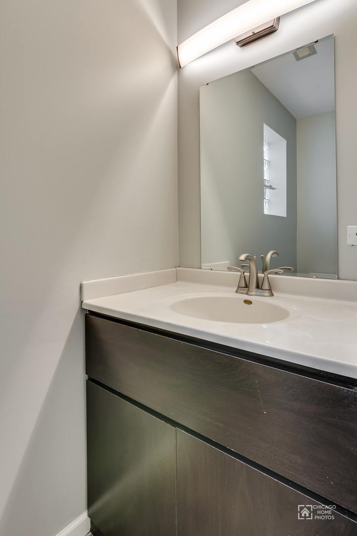 1267 N Honore Street Unit: 1