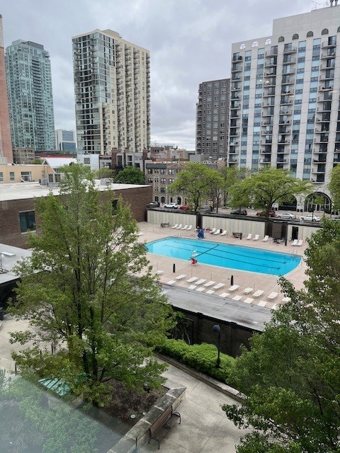 1255 N Sandburg Terrace Unit: 507