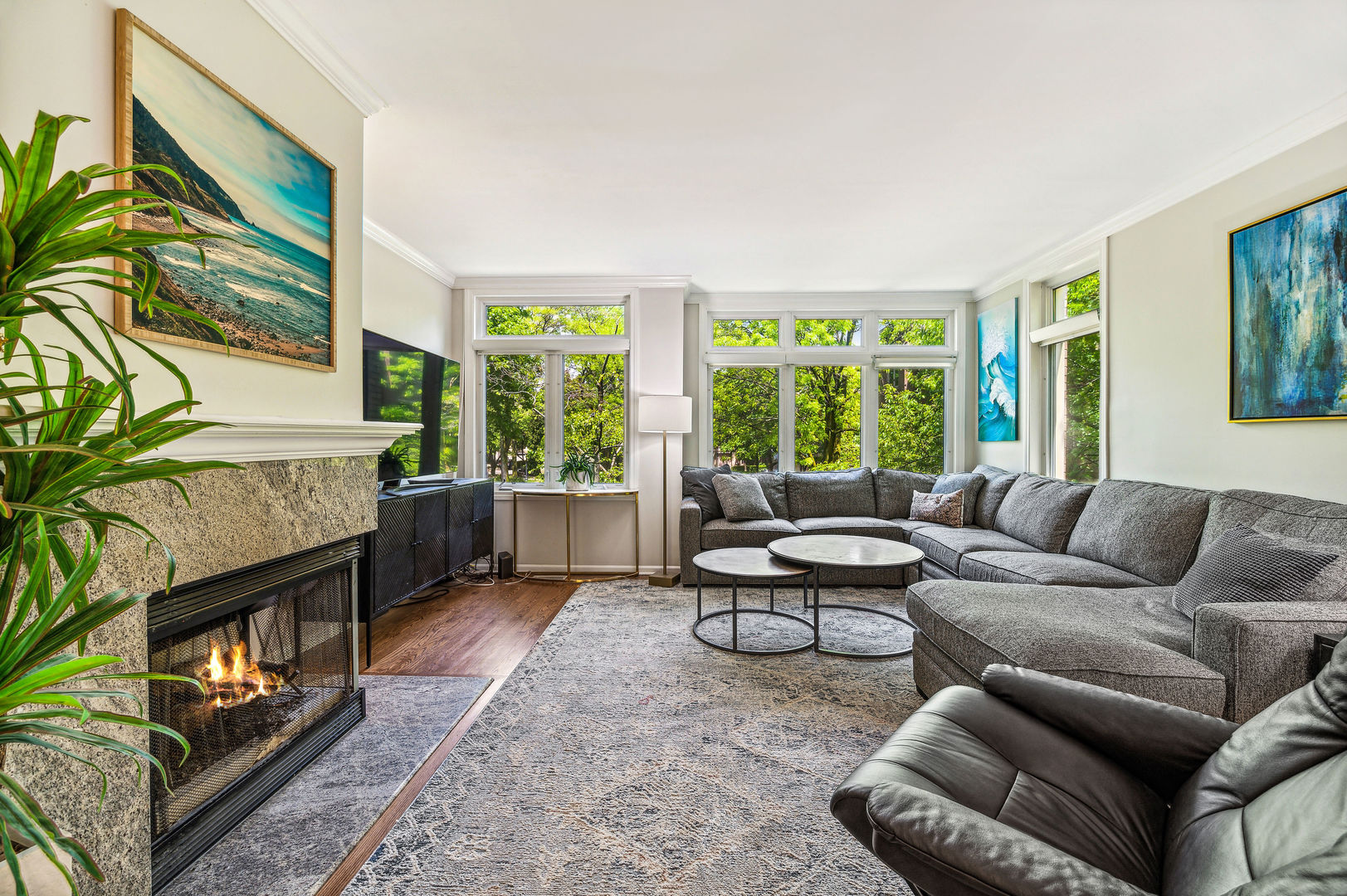 2706 N Southport Avenue Unit: B