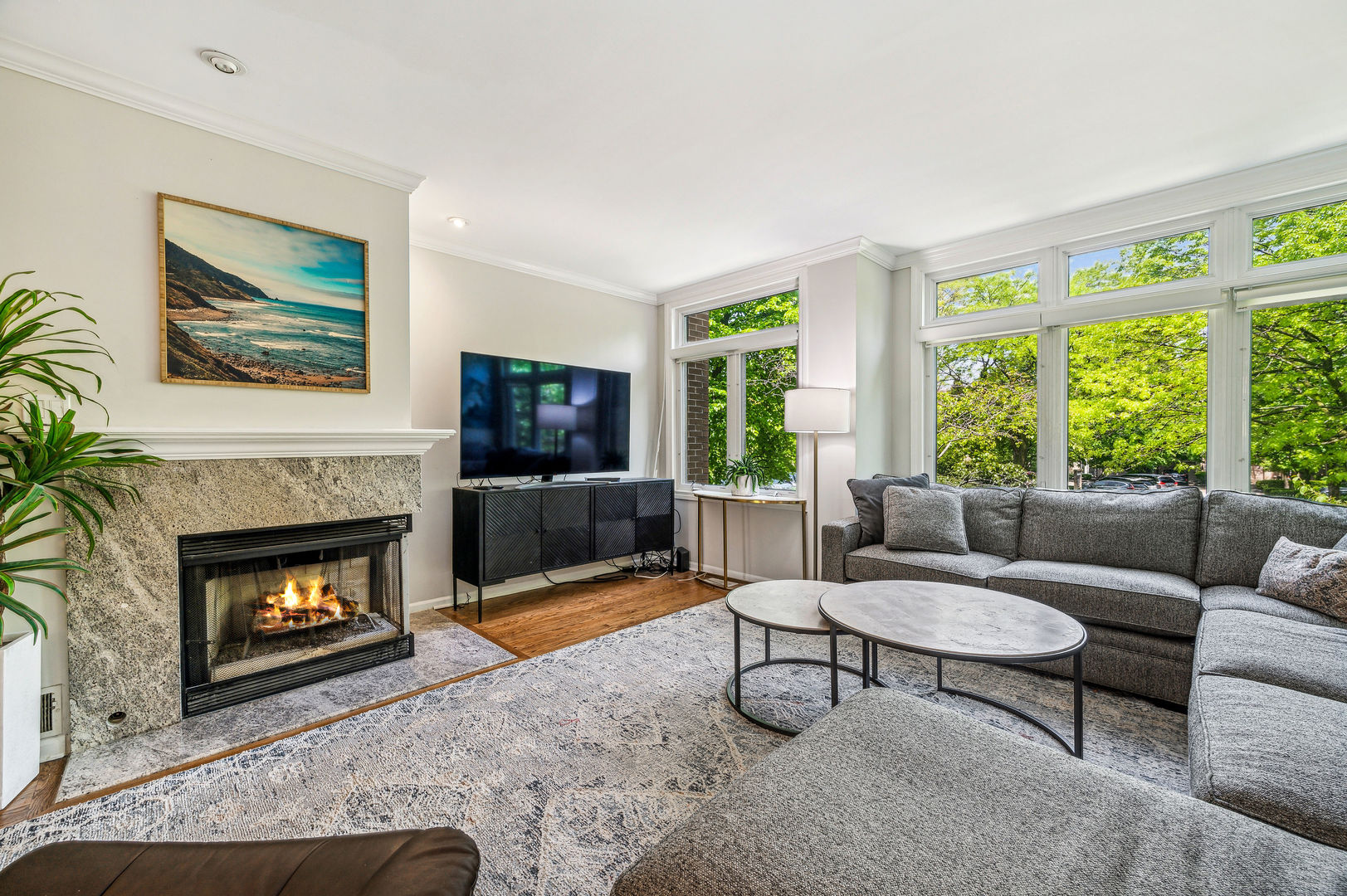 2706 N Southport Avenue Unit: B