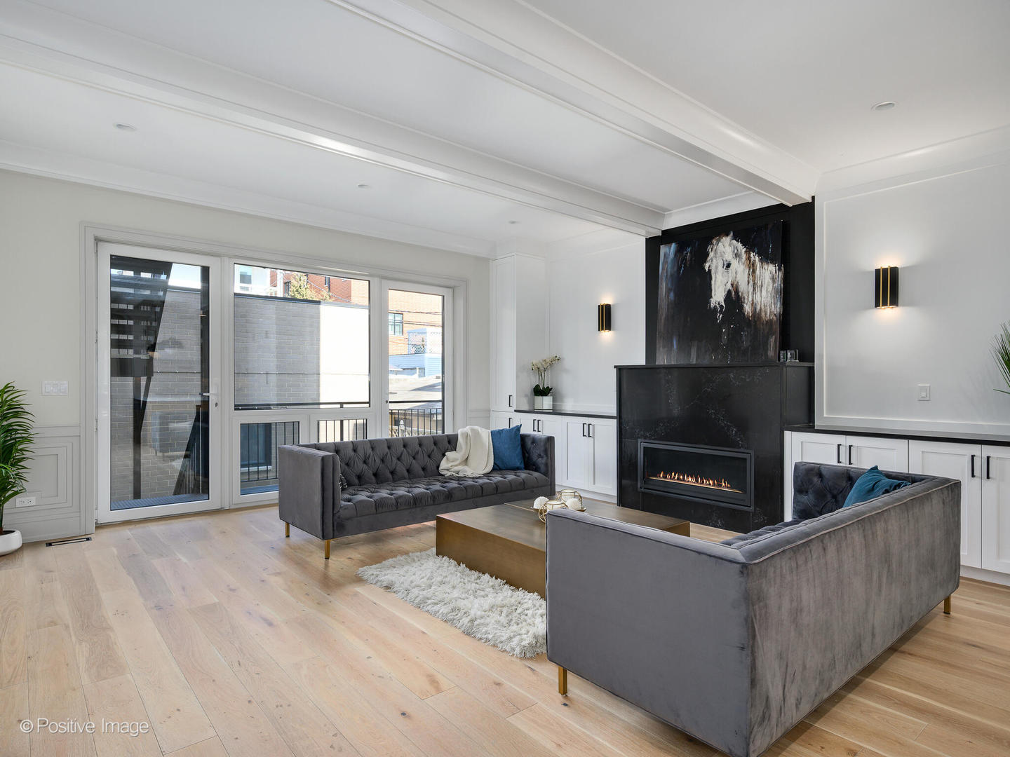 716 W Aldine Avenue Unit: 1