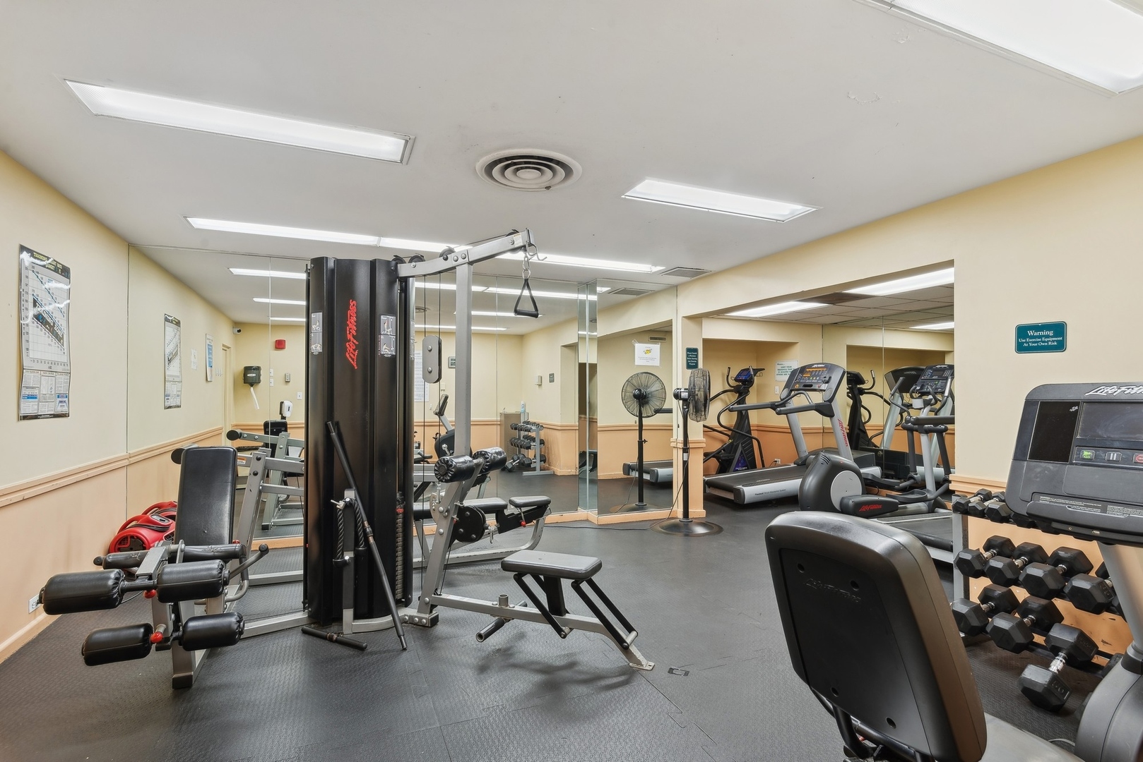 3950 N LAKE SHORE Drive Unit: 718C