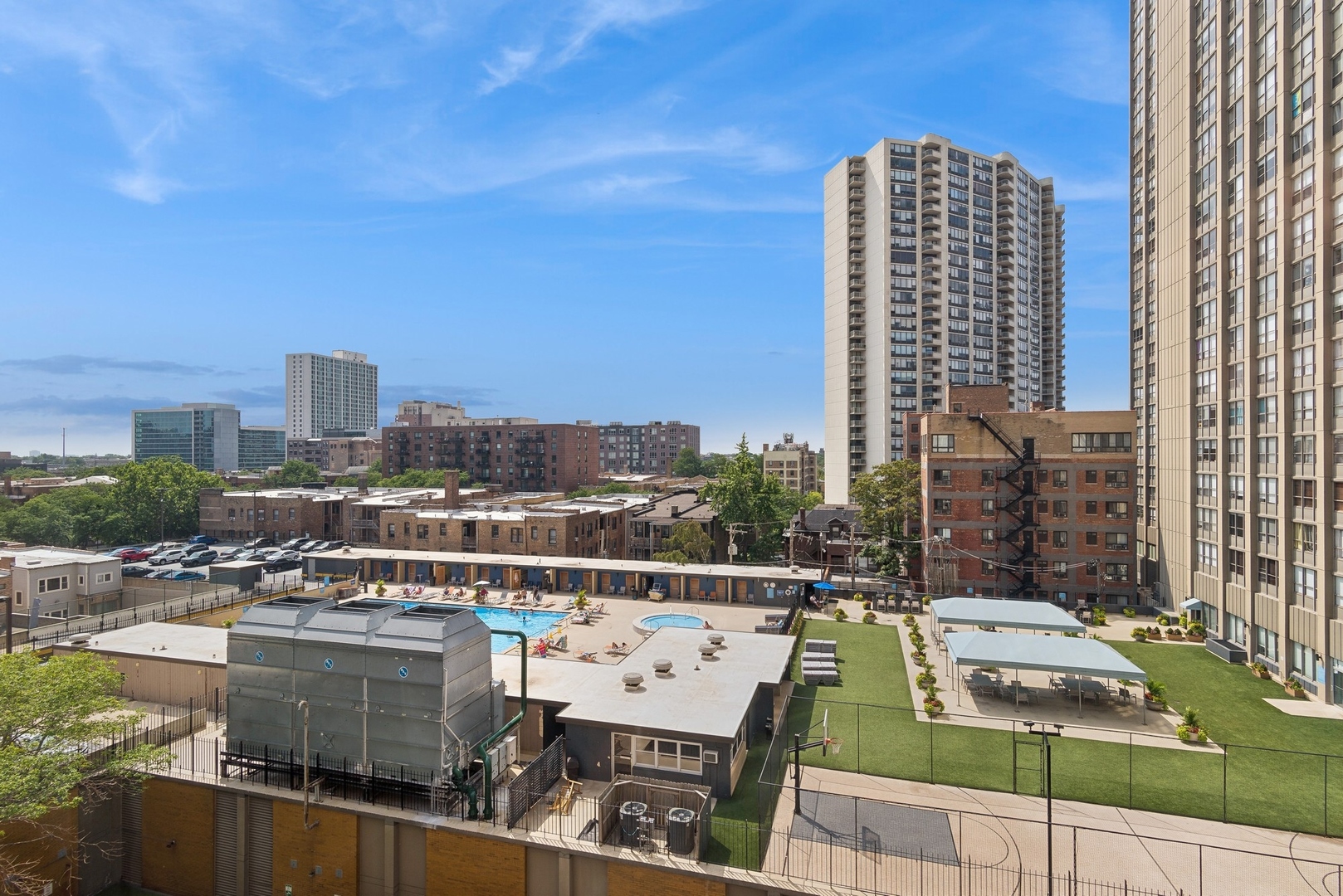 3950 N LAKE SHORE Drive Unit: 718C