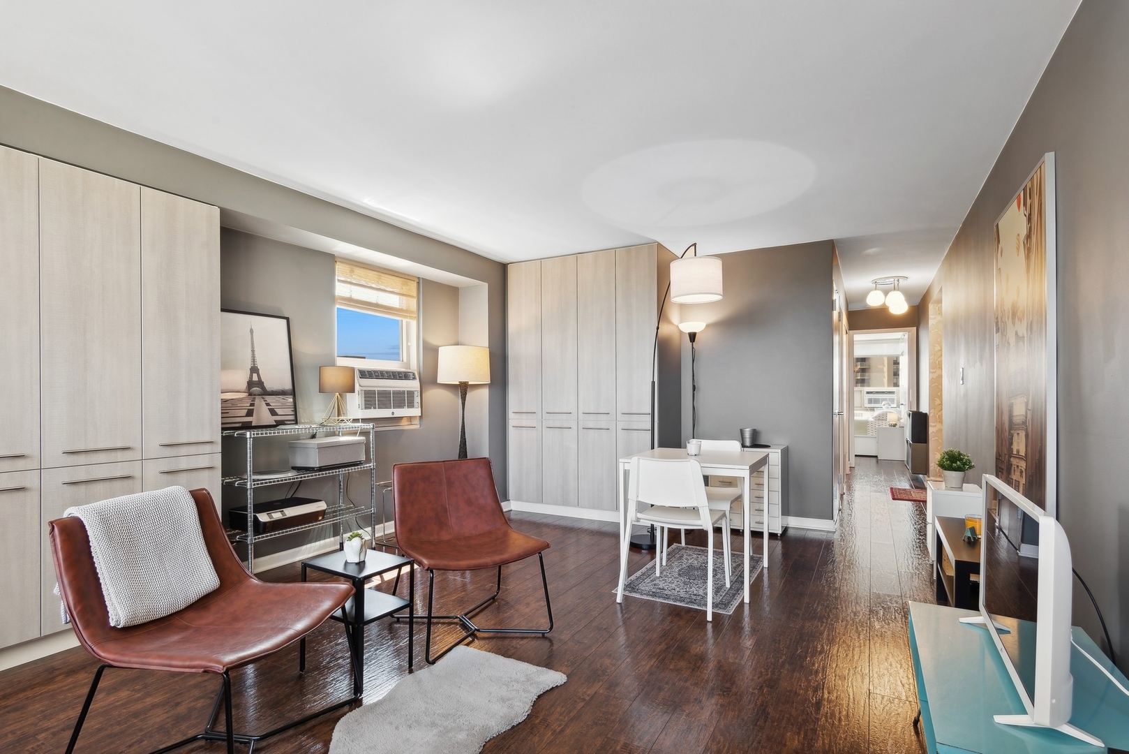 3950 N LAKE SHORE Drive Unit: 718C