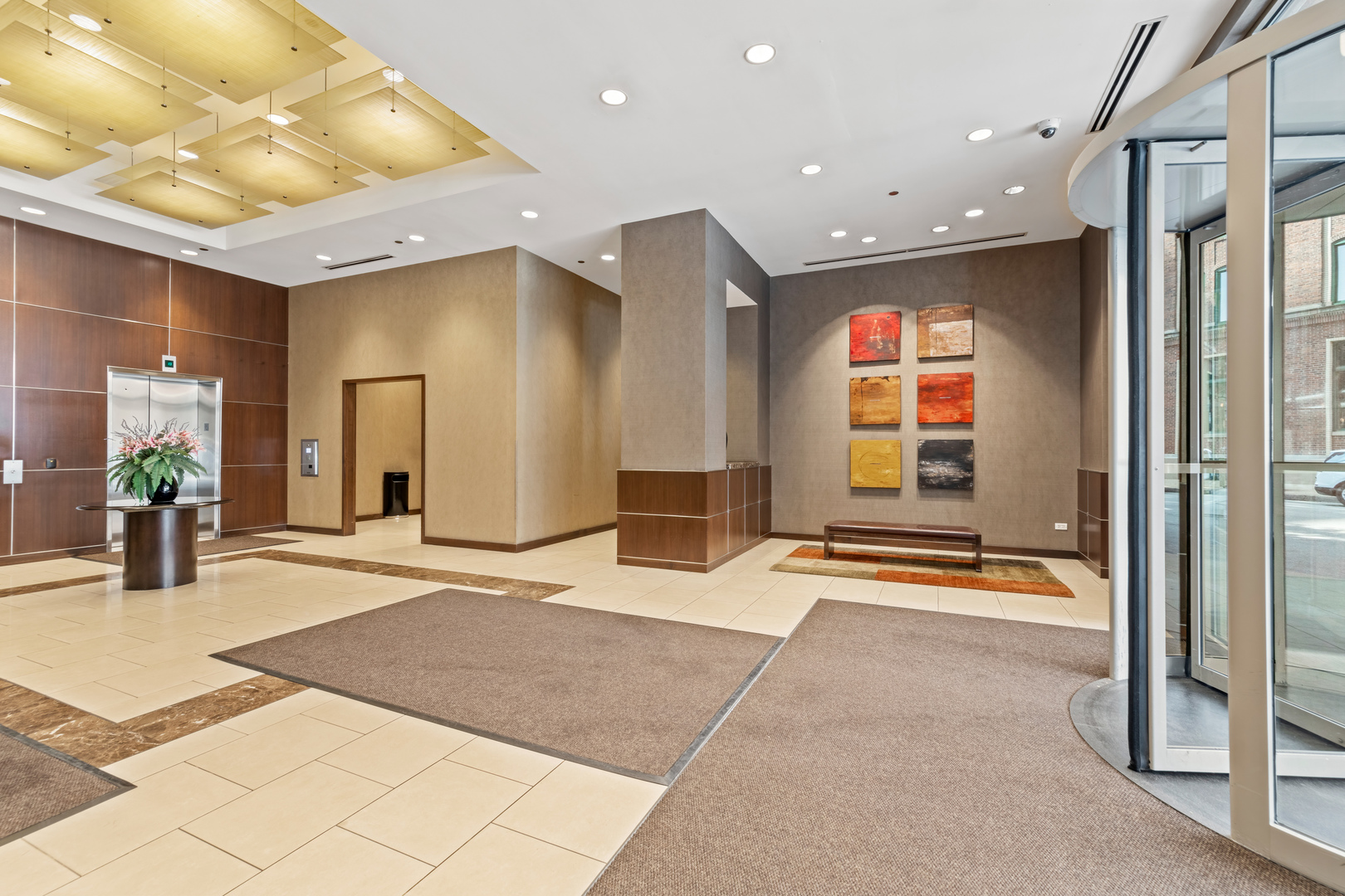 200 N JEFFERSON Street Unit: 1703