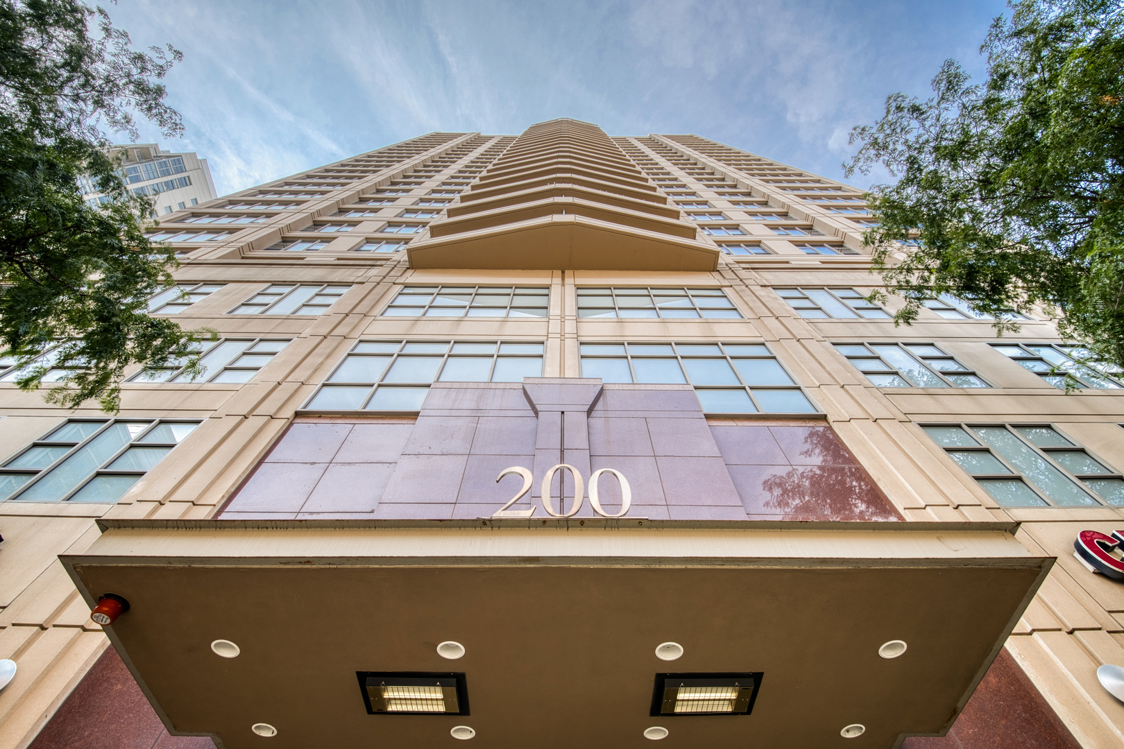200 N JEFFERSON Street Unit: 1703