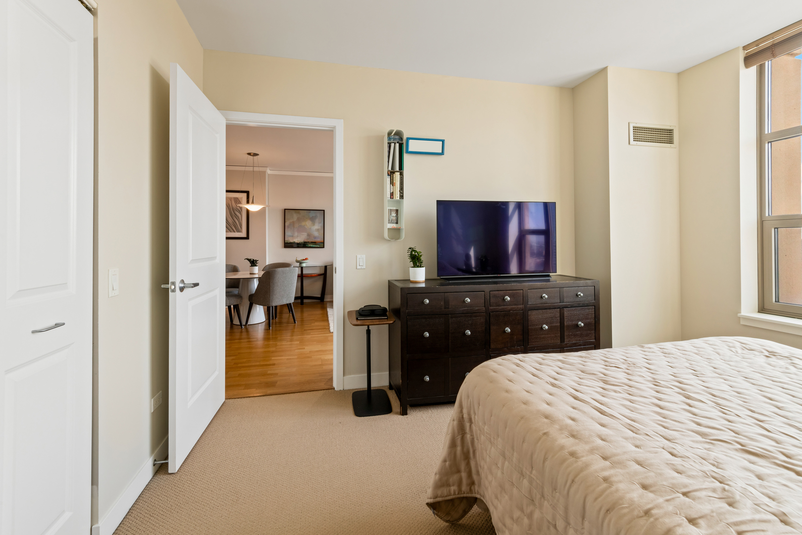 200 N JEFFERSON Street Unit: 1703