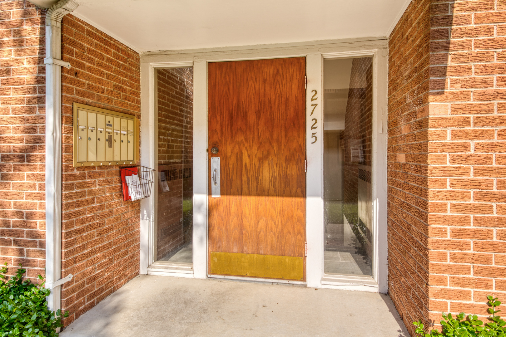 2725-27 Central Street