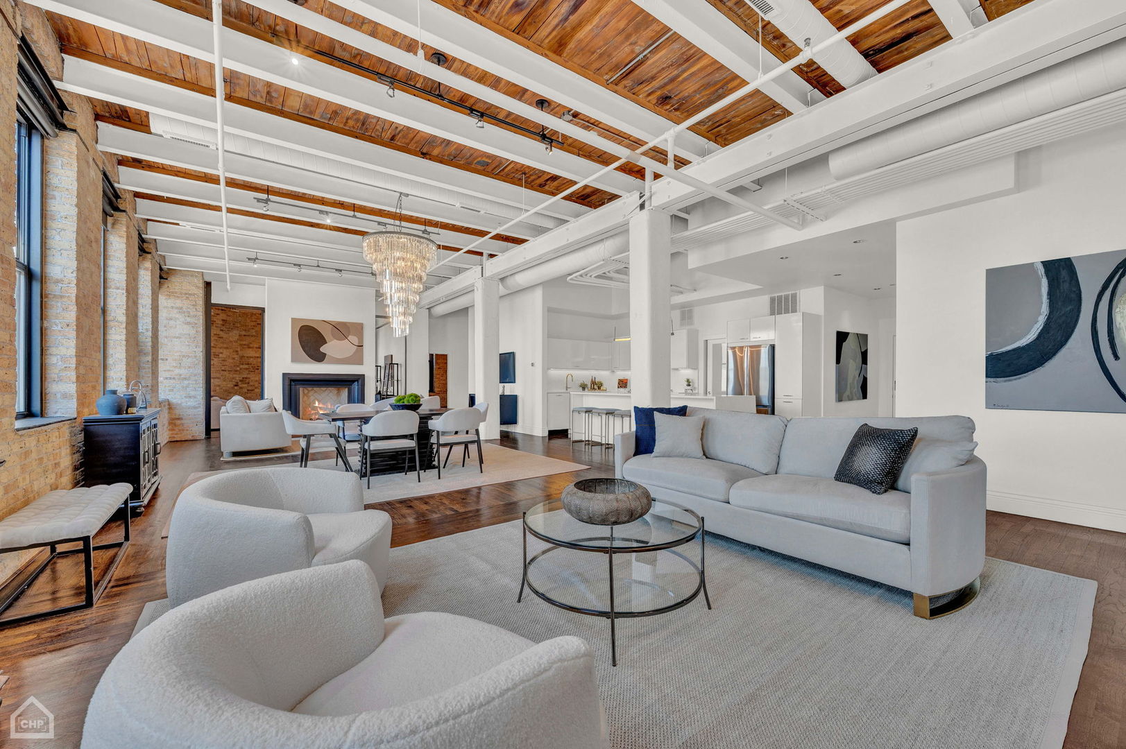 312 N May Street Unit: 5KL