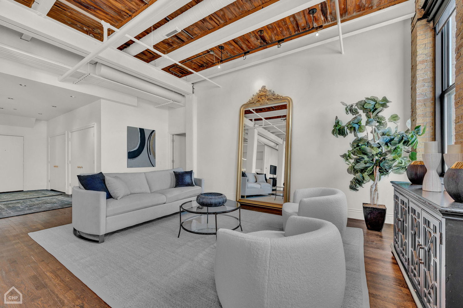 312 N May Street Unit: 5KL